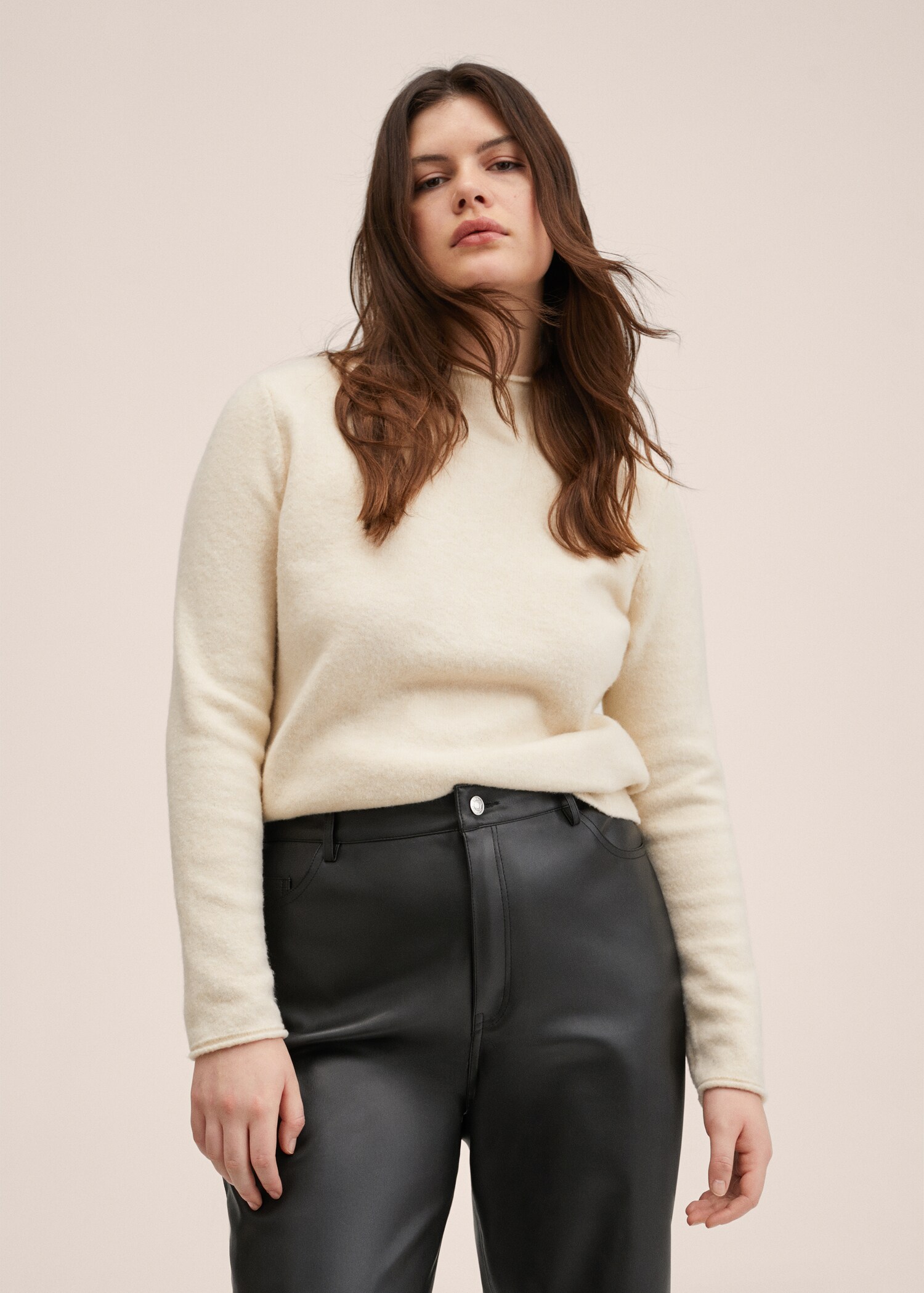 Pantalón recto efecto piel - Detalle del artículo 4