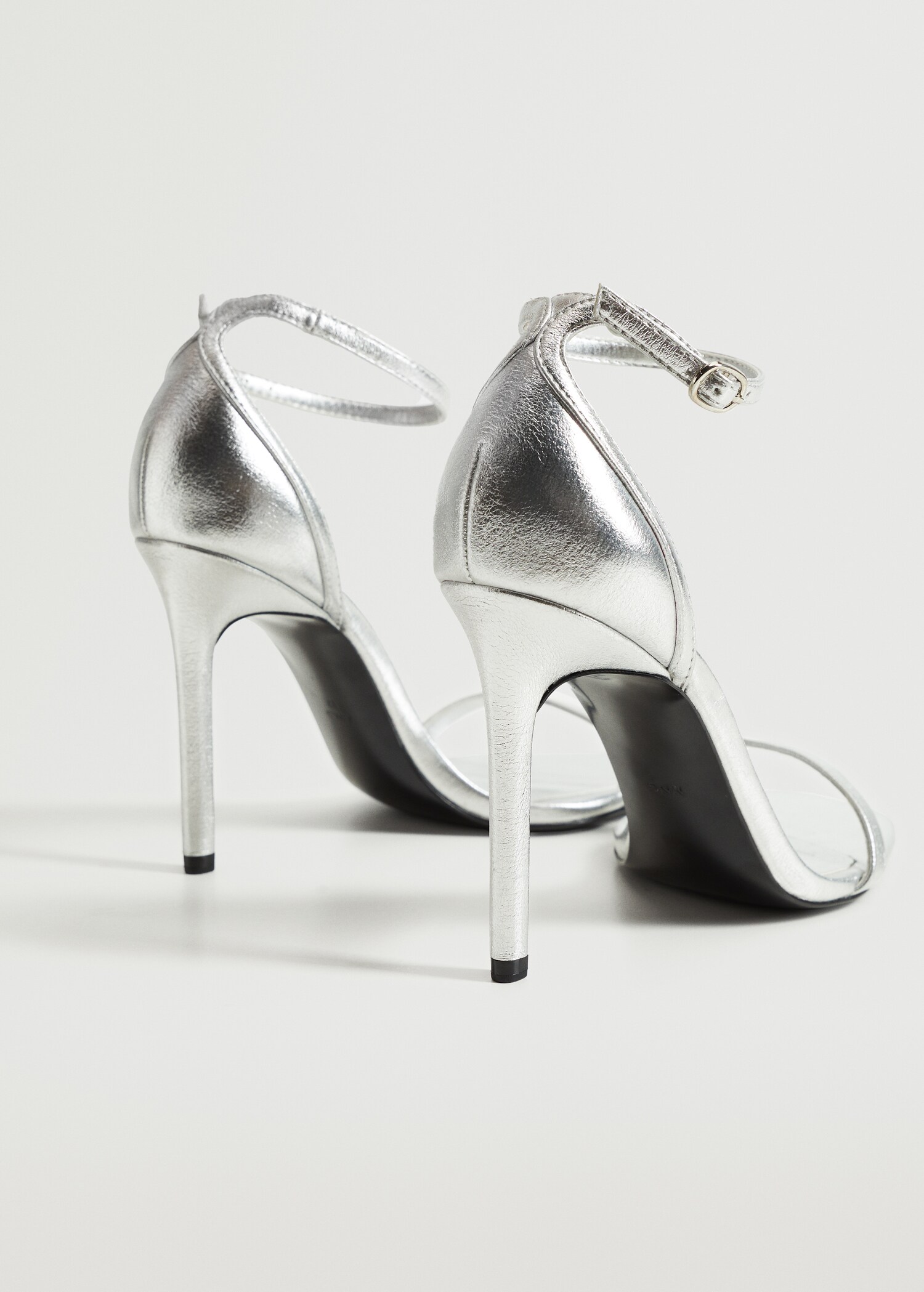 Ankle-cuff sandals - Details of the article 3