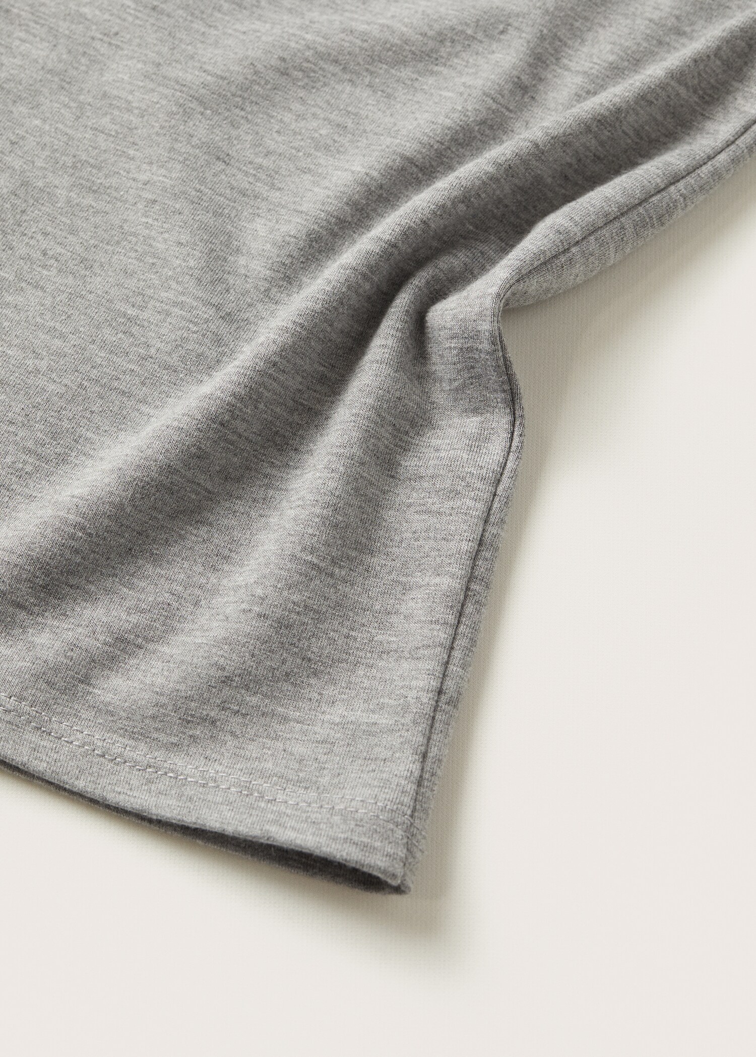 Stand collar T-shirt - Details of the article 8