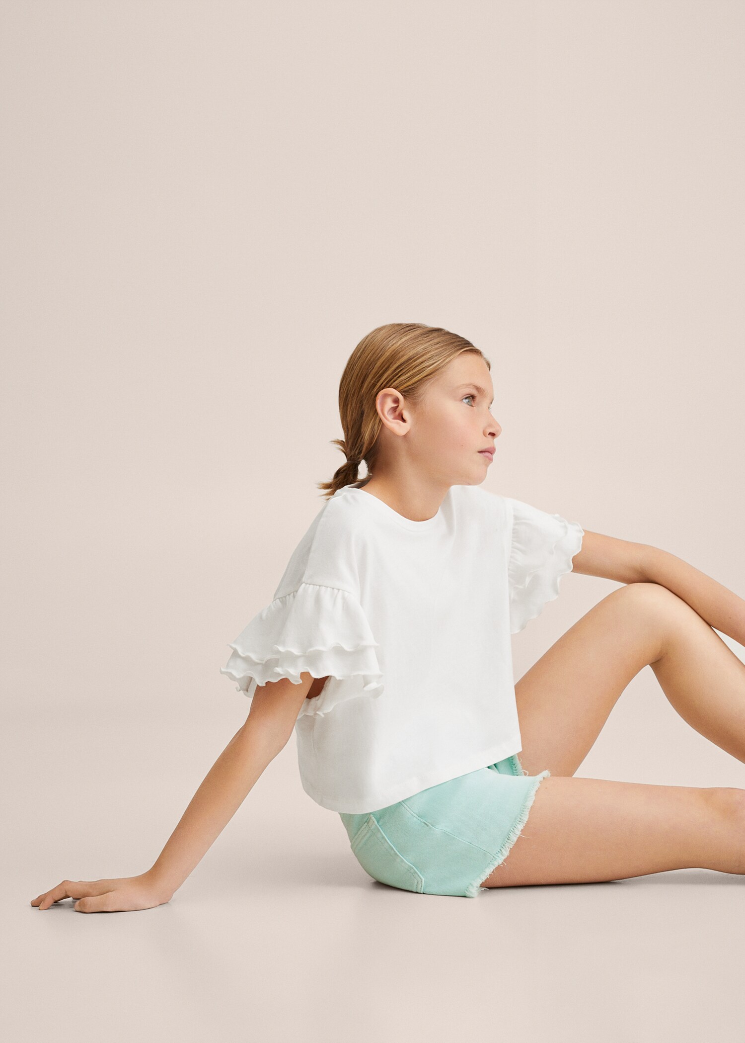 Buttoned denim shorts - Details of the article 3