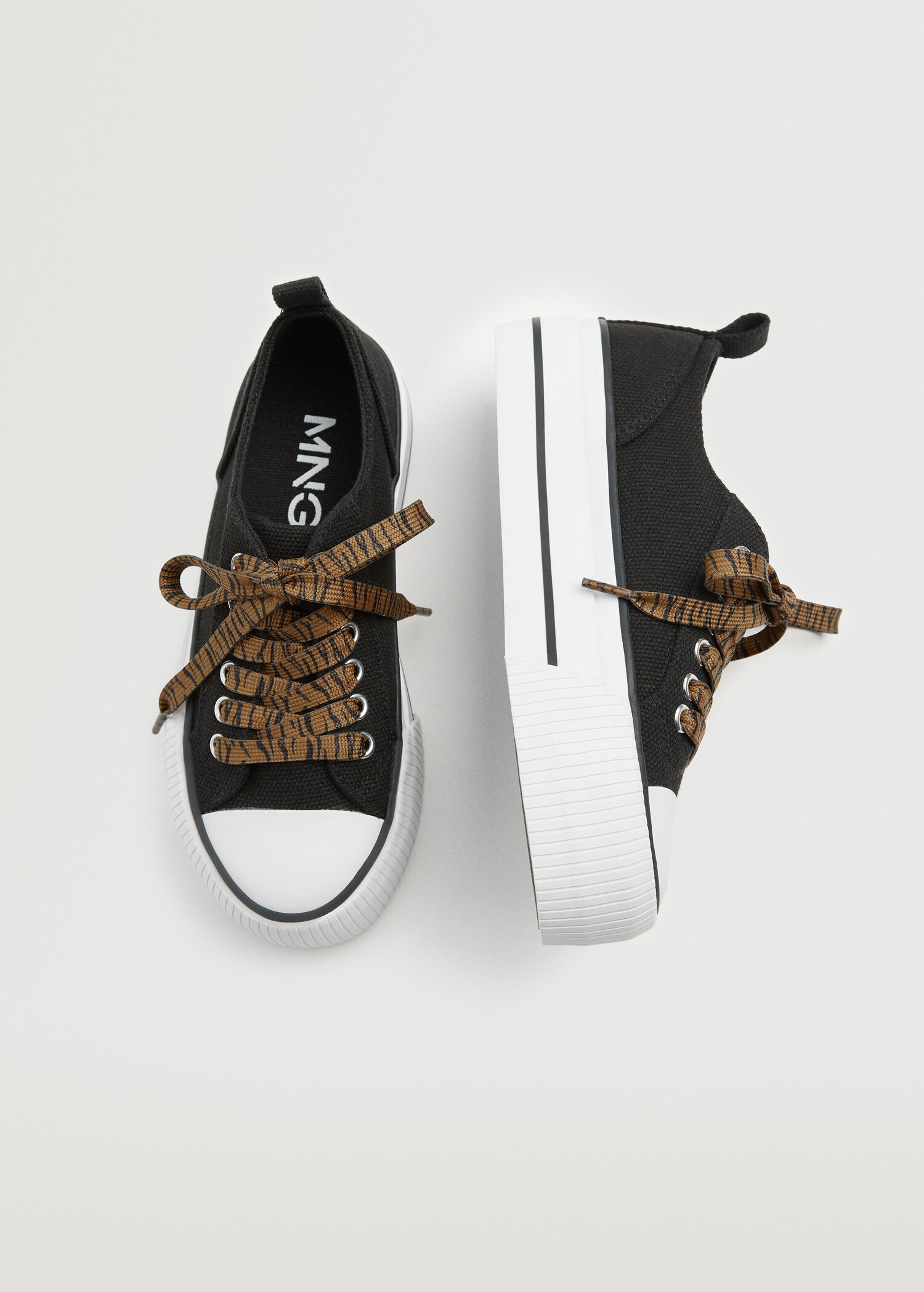 Platform lace-up sneakers - Details of the article 4