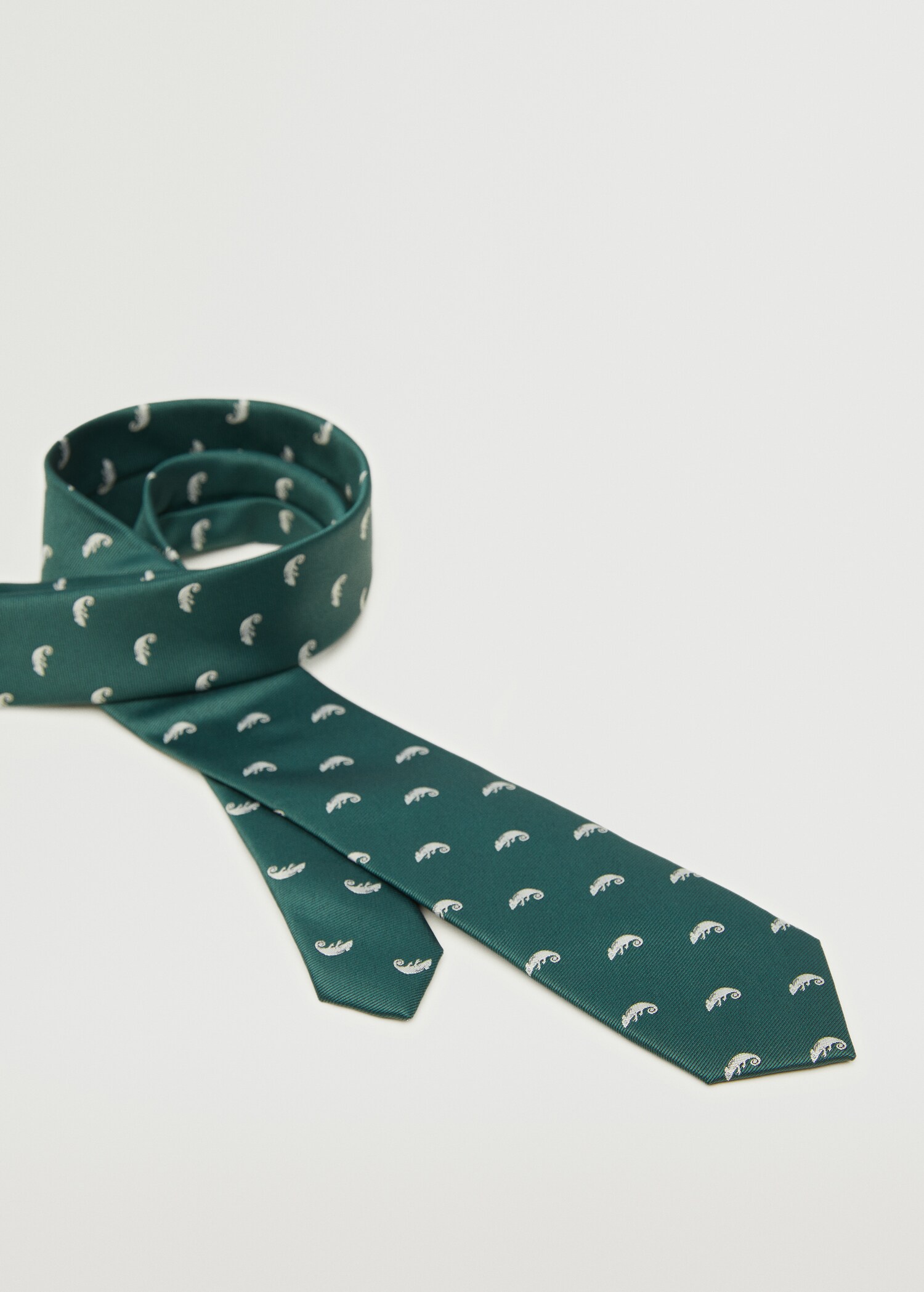 Tie with animals print  - Details of the article 2