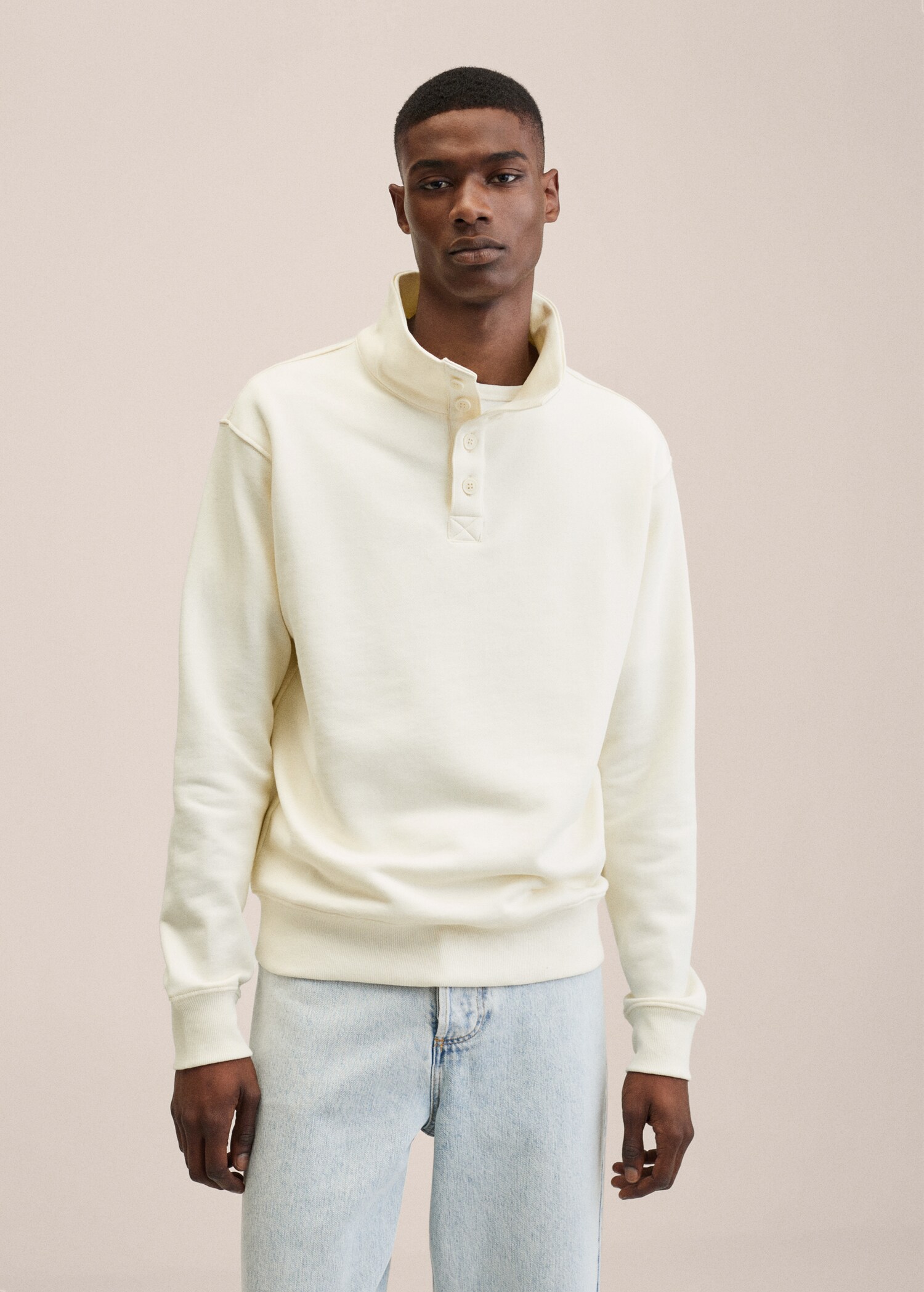 Sudadera cuello abotonado - Plano medio