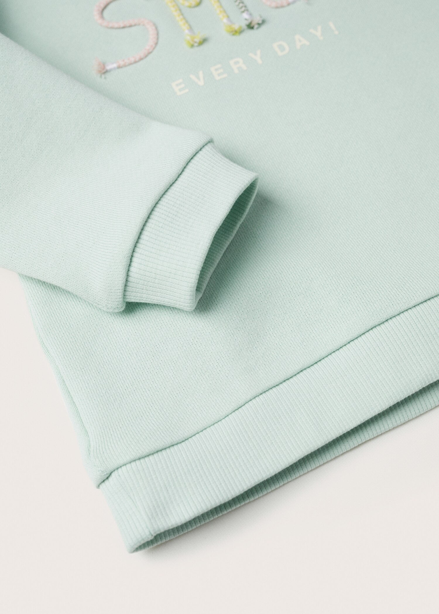 Sudadera mensaje bordado - Detalle del artículo 8