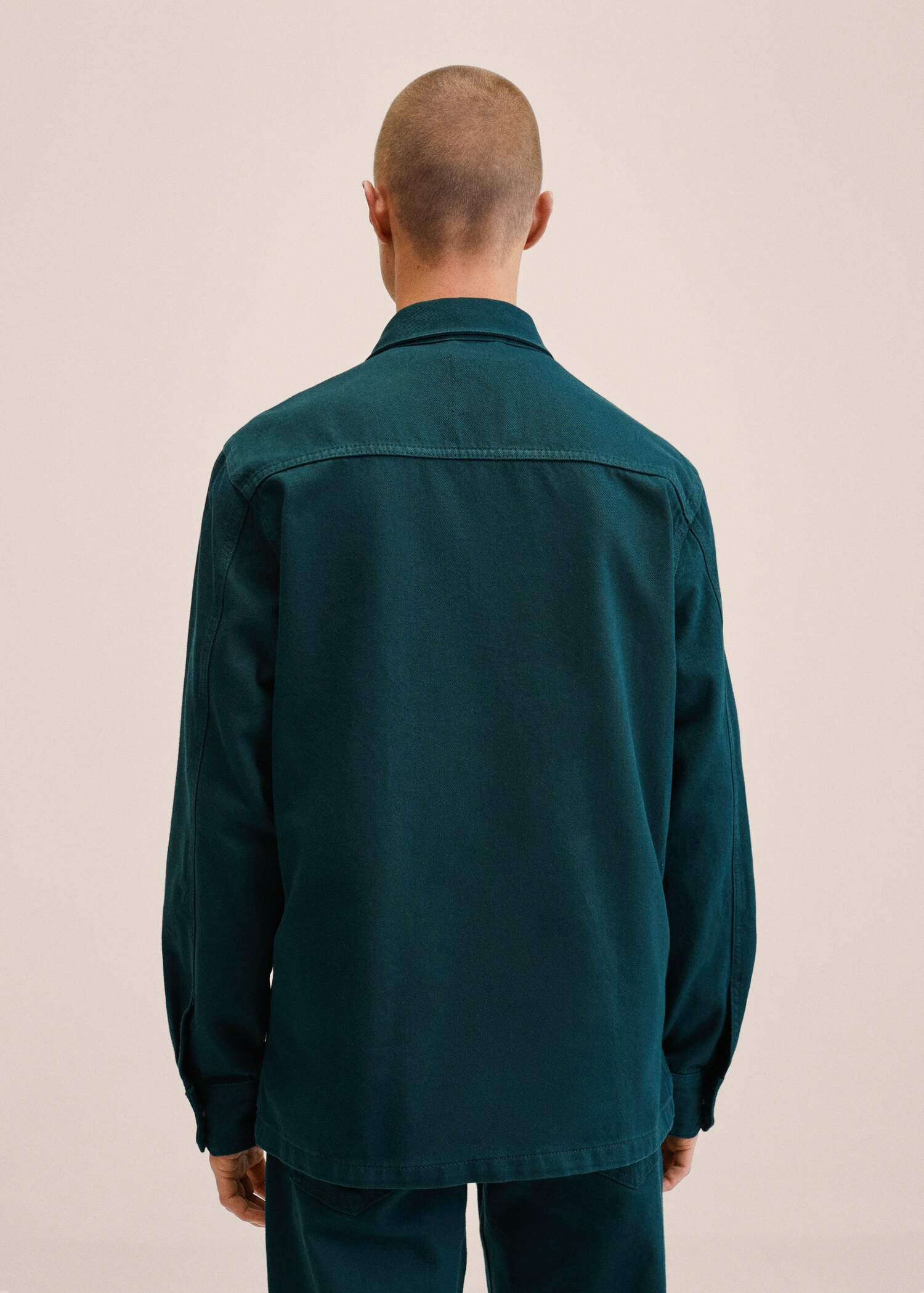 Sobrecamisa vaquera bolsillos - Reverso del artículo