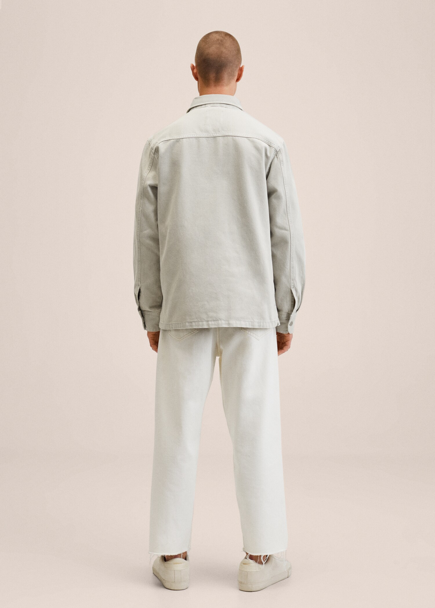 Sobrecamisa vaquera bolsillos - Reverso del artículo