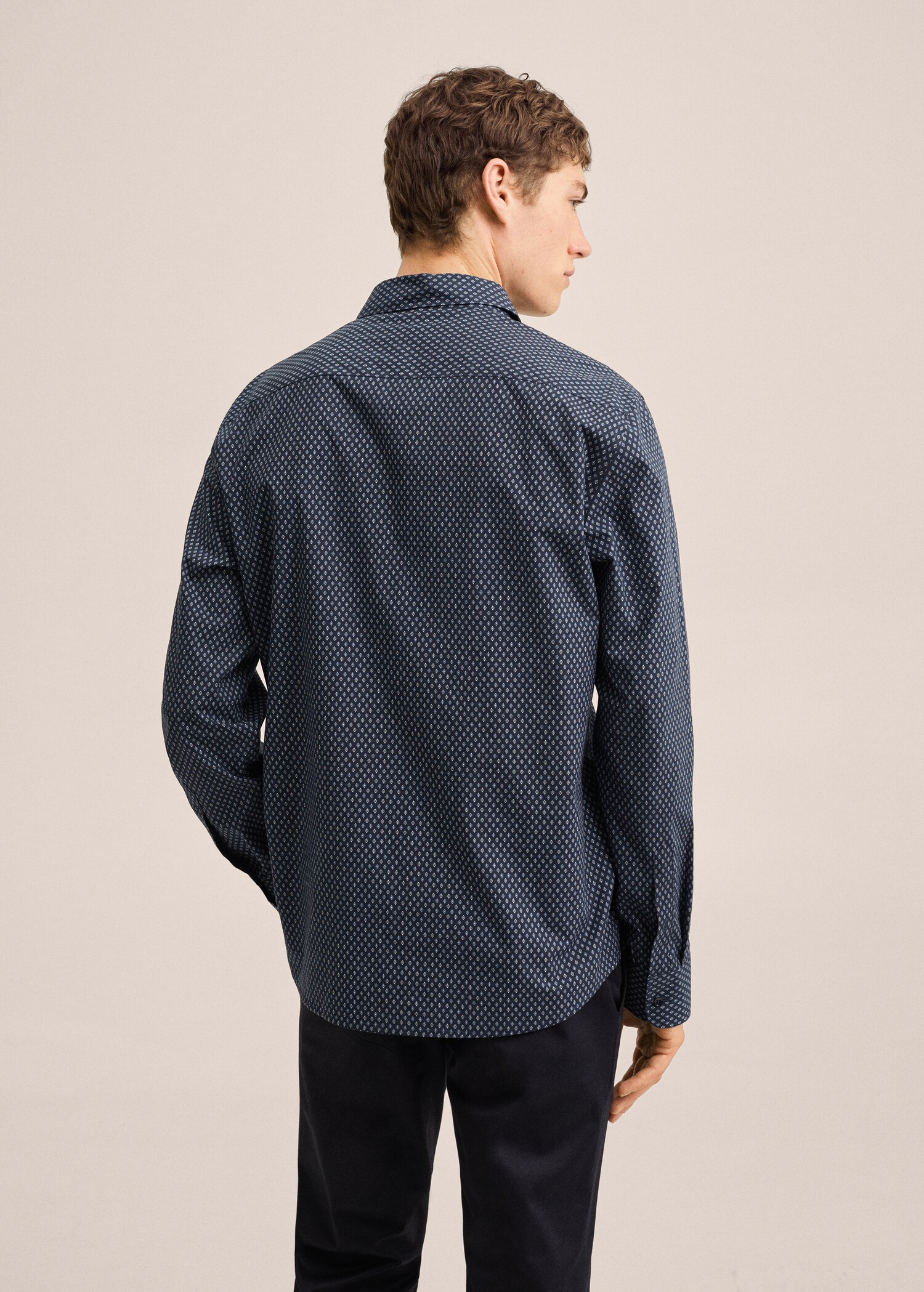 Camisa slim fit micro estampado - Reverso del artículo