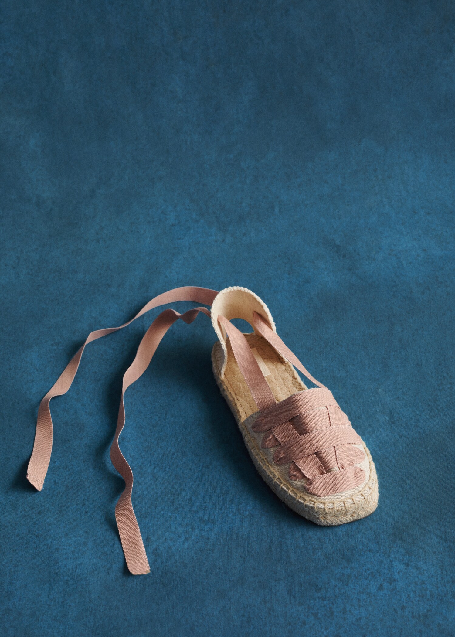 Leinen-Espadrilles mit Riemchen - Mittlere Ansicht