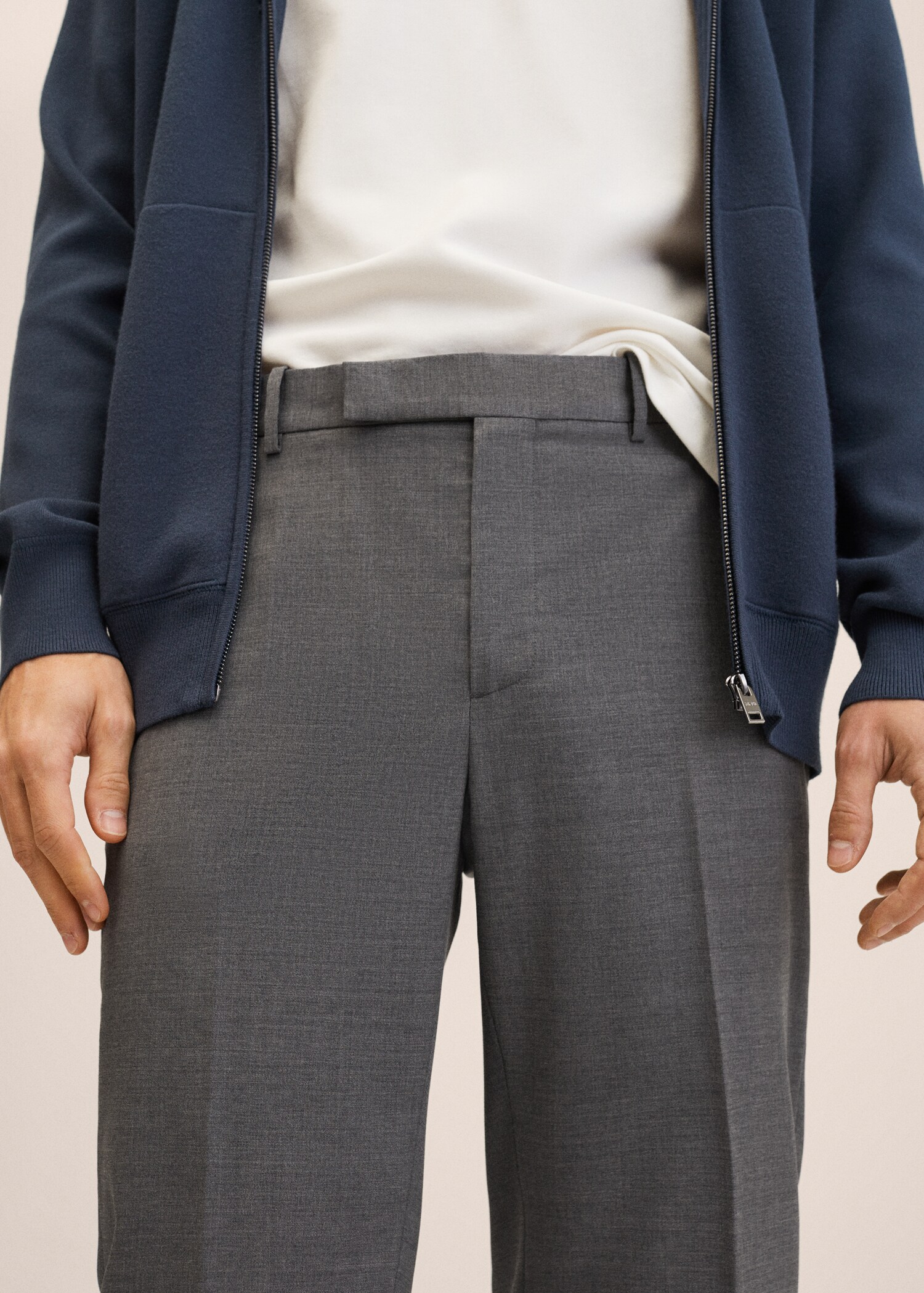 Pantalón traje slim fit lana virgen - Detalle del artículo 1
