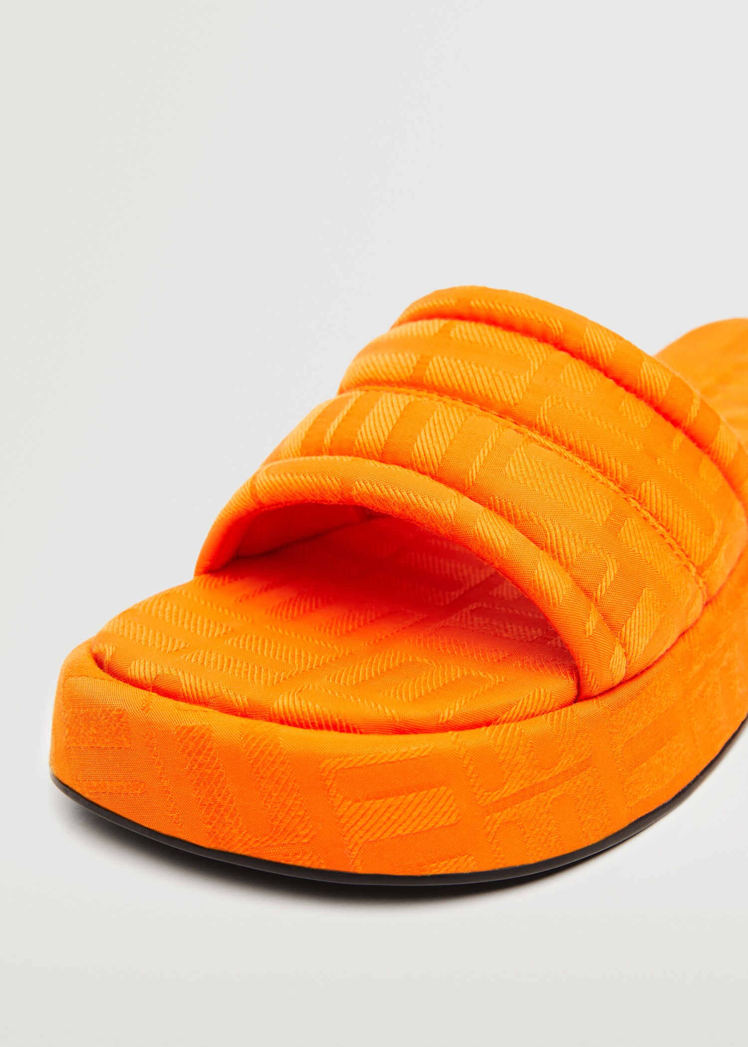 Platform quilted sandals - Details of the article 4