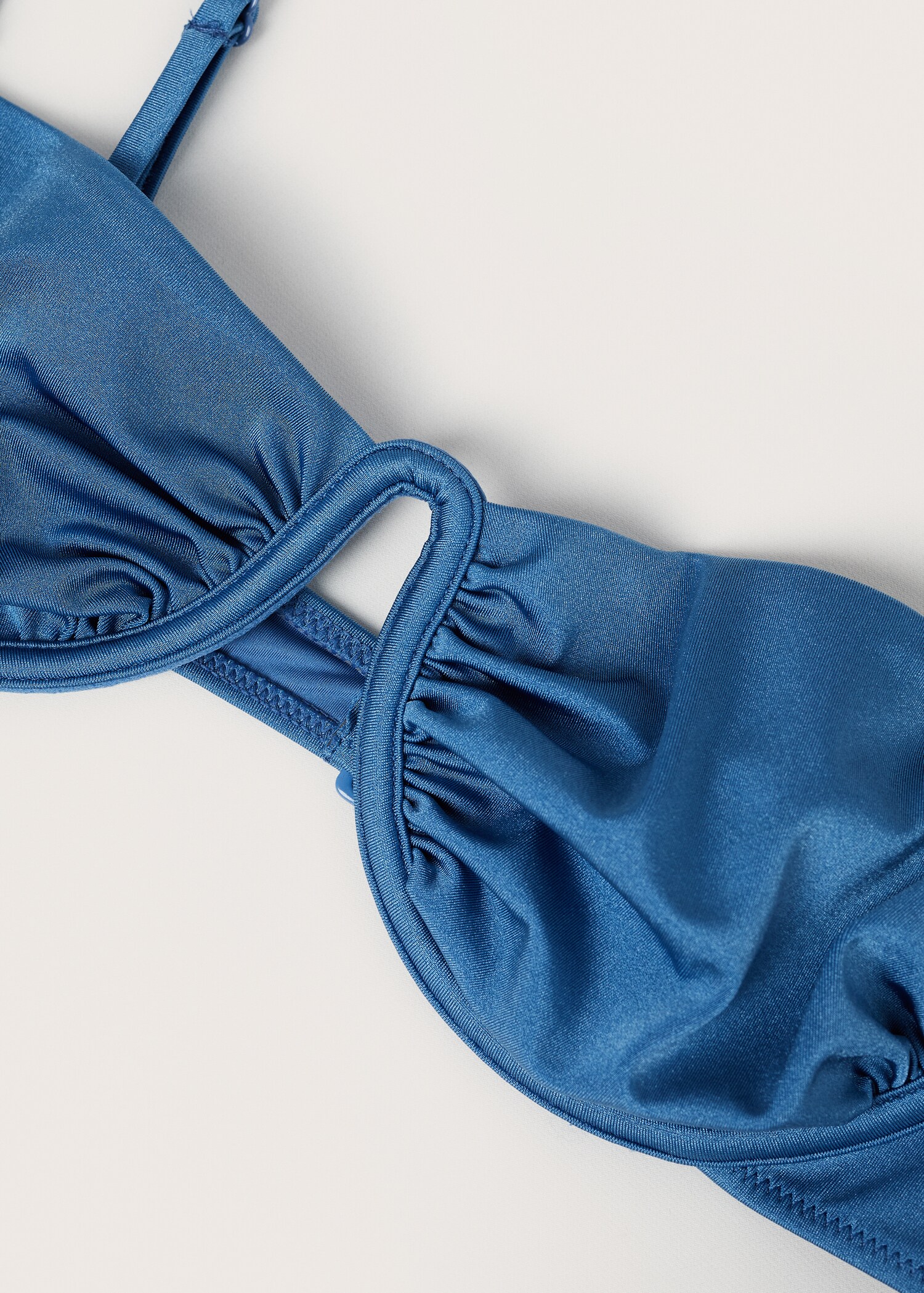 Glänzendes Bikini-Top - Detail des Artikels 8