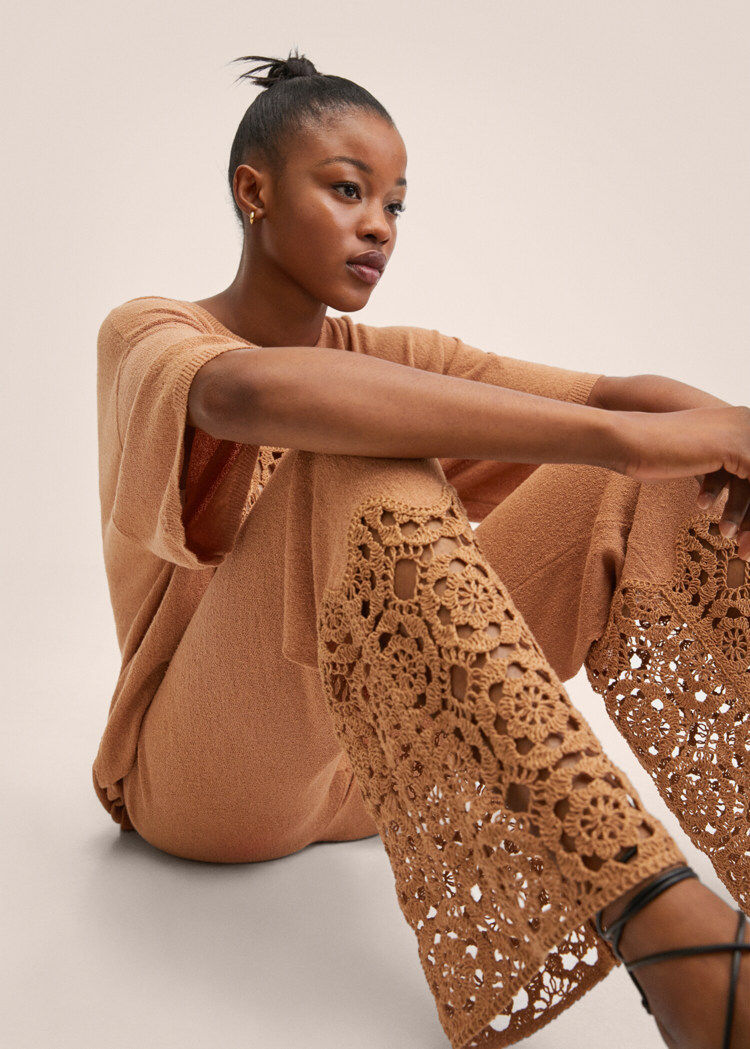 Crochet trousers - Details of the article 2