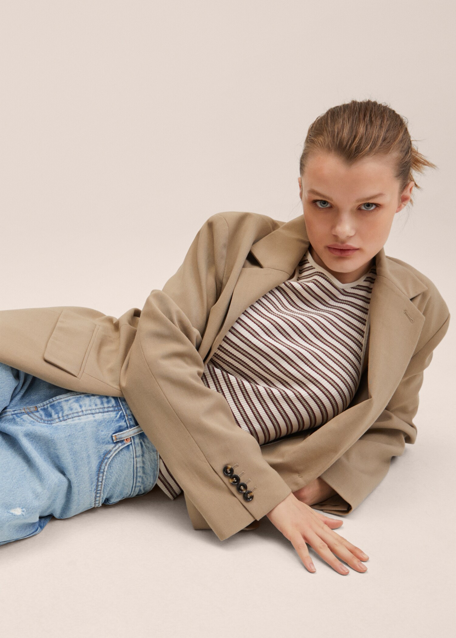 Džíny loose fit s dekorativním roztrháním - Detail zboží 2