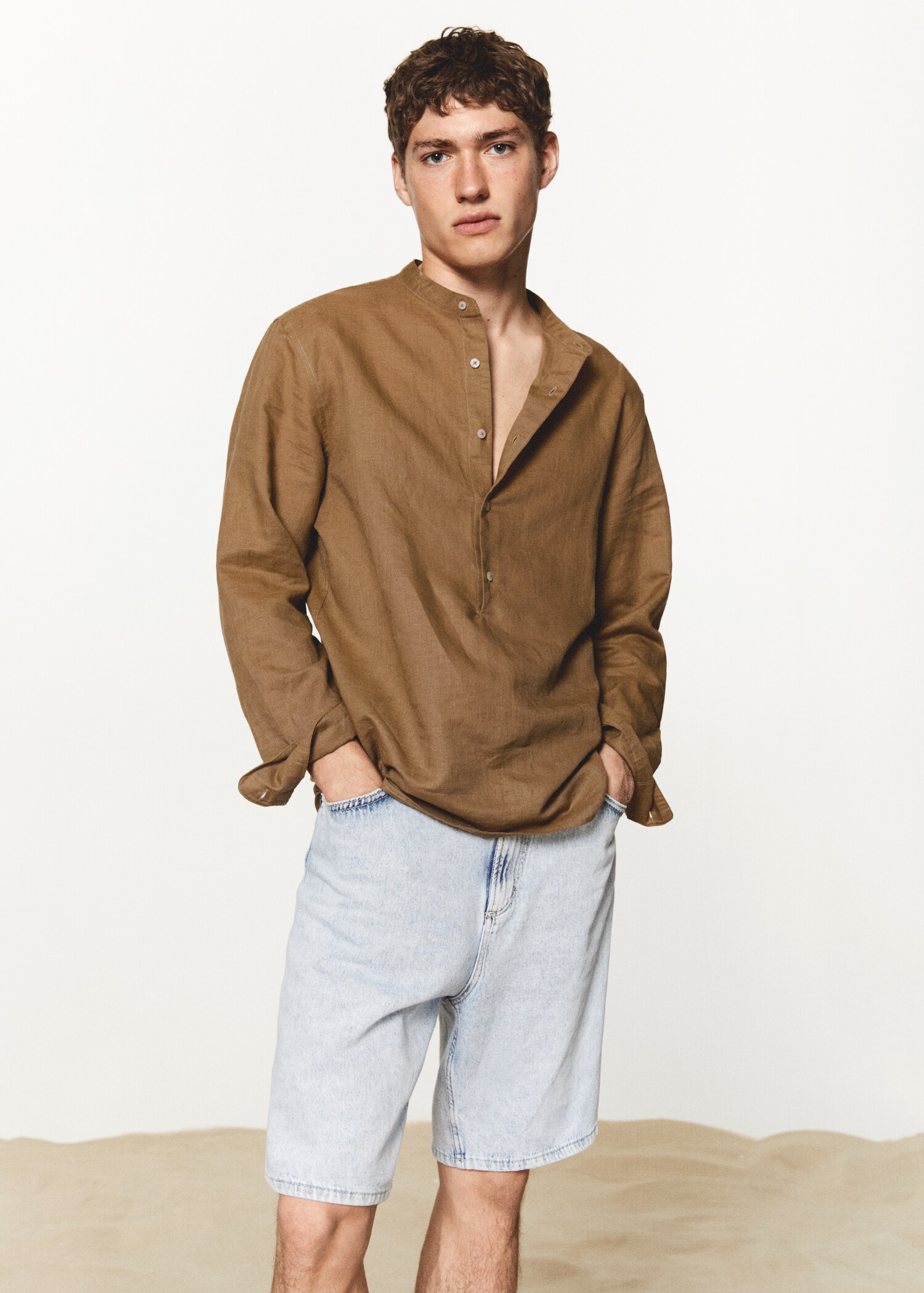Jeans-Bermudashorts mit Bleached-Waschung - Detail des Artikels 5