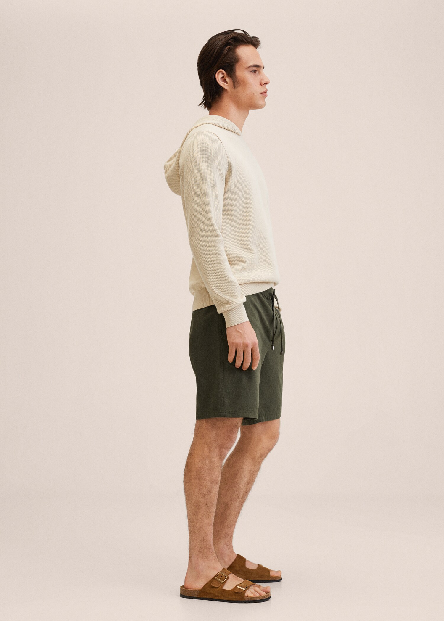 Bermudashorts aus Baumwoll-/Leinen-Mix mit Kordelzug - Detail des Artikels 2