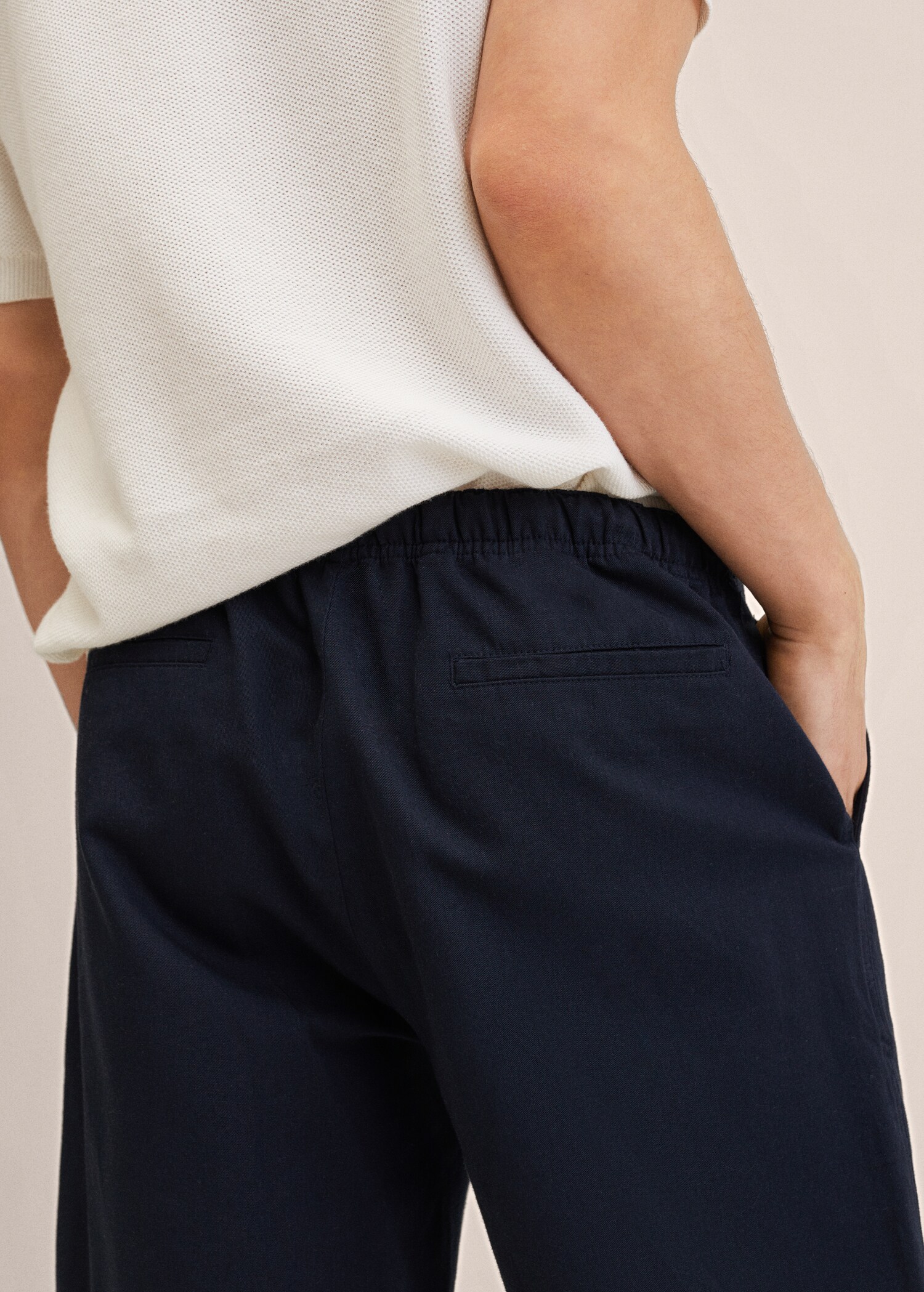 Bermudashorts aus Baumwoll-/Leinen-Mix mit Kordelzug - Detail des Artikels 3