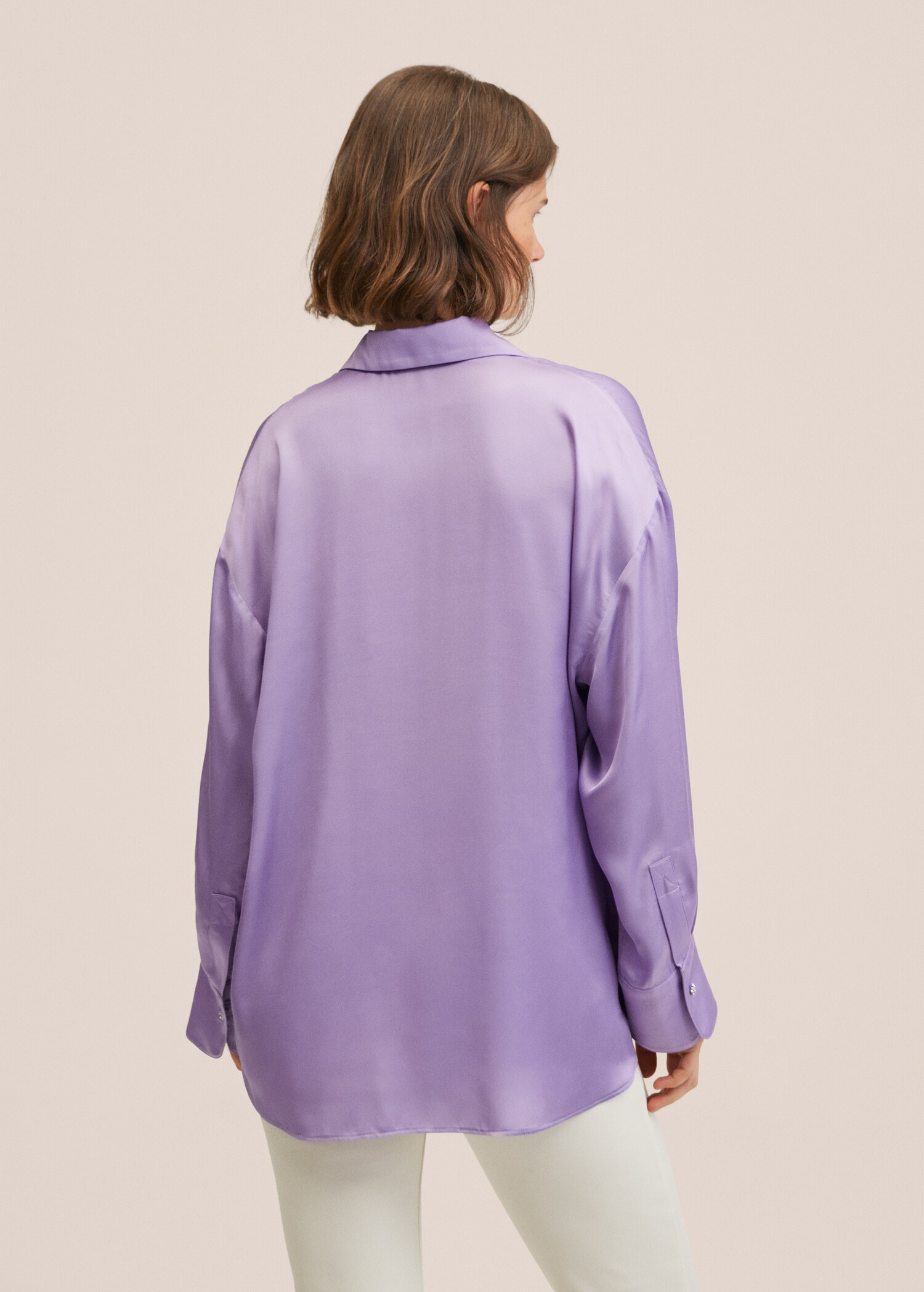 Camisa satinada oversize - Reverso del artículo