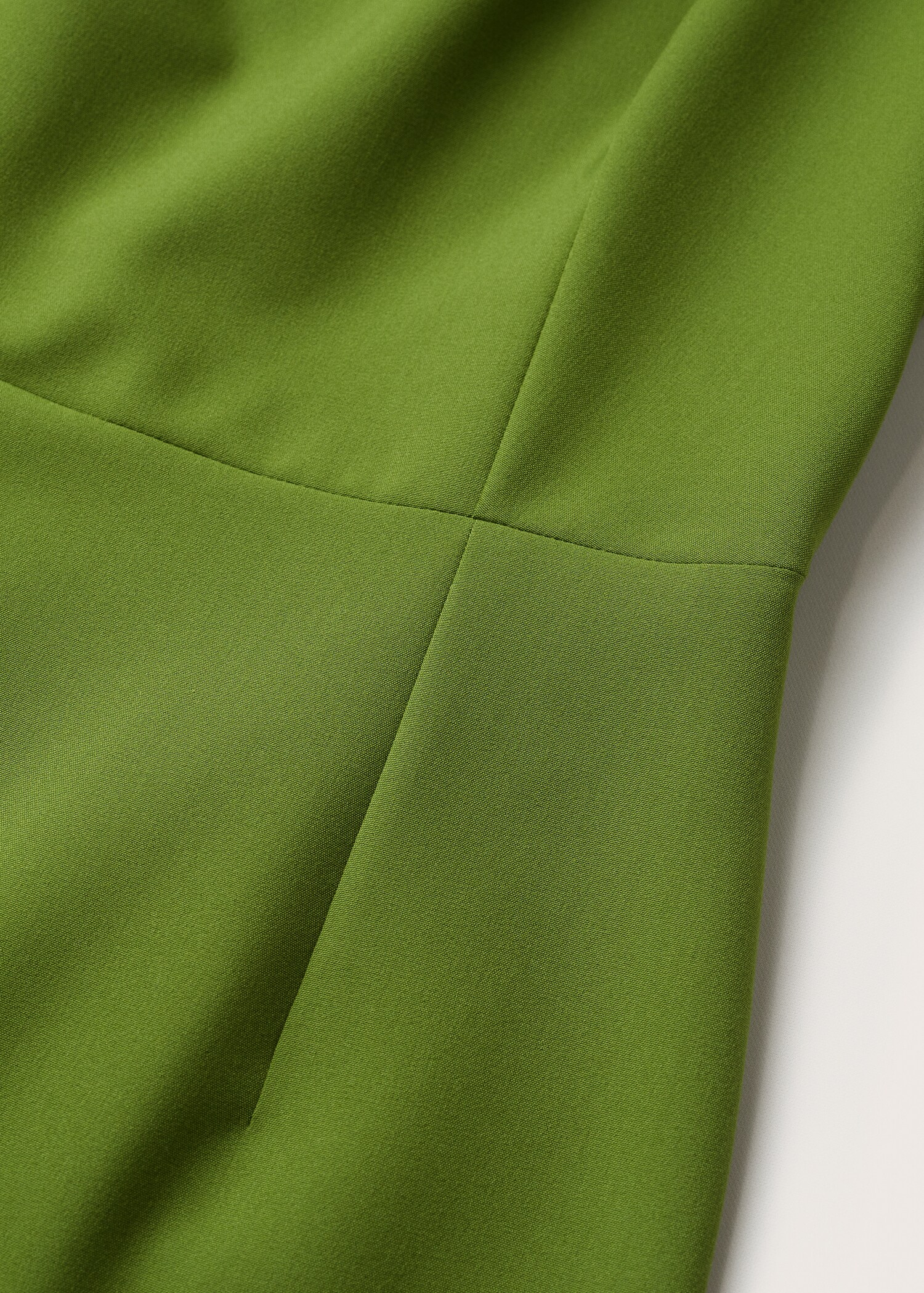 Tailored short dress - Details of the article 8