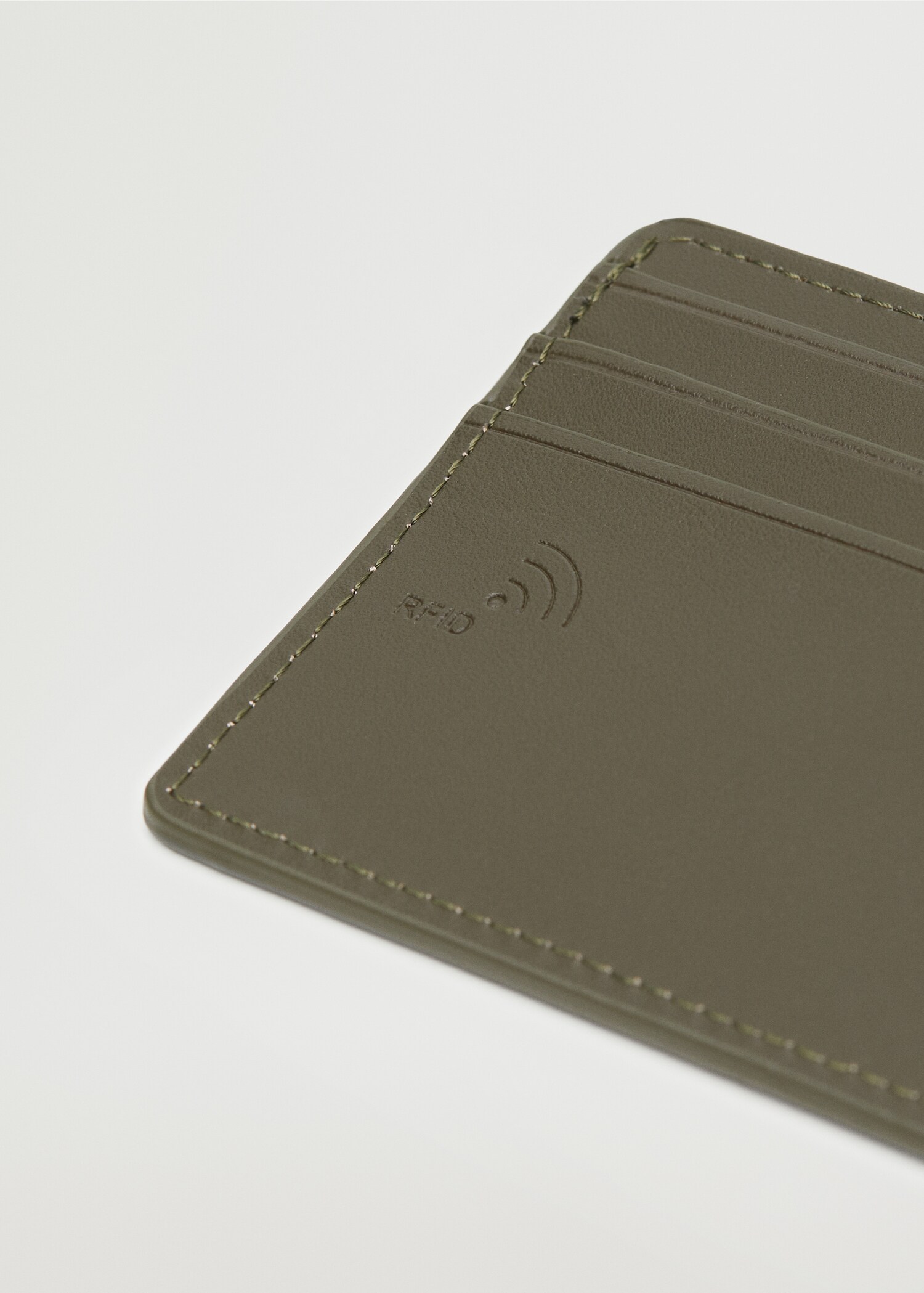 Targeter efecte pell anti contactless - Detall de l'article 2