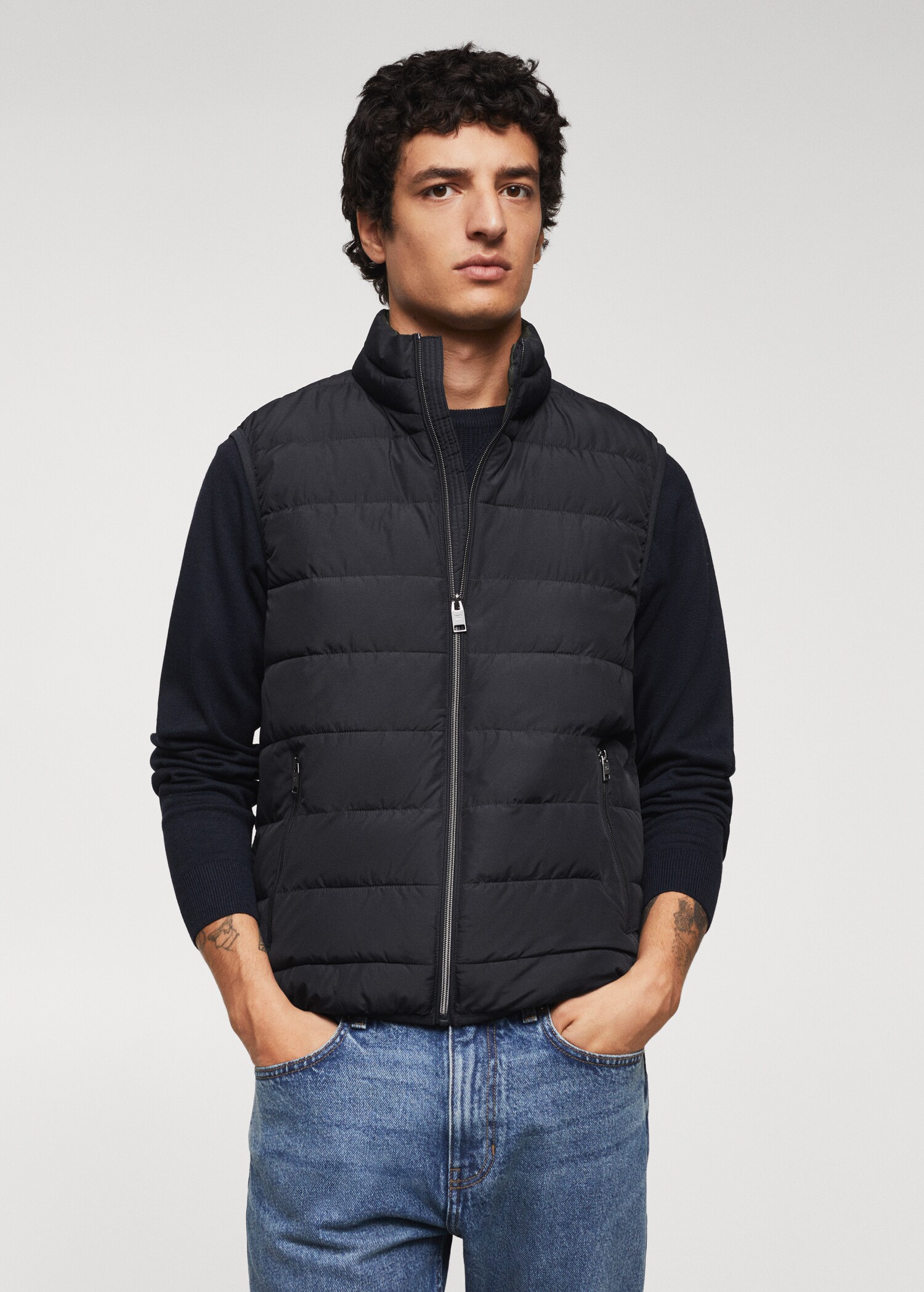 Water-repellent quilted gilet - Medium plane