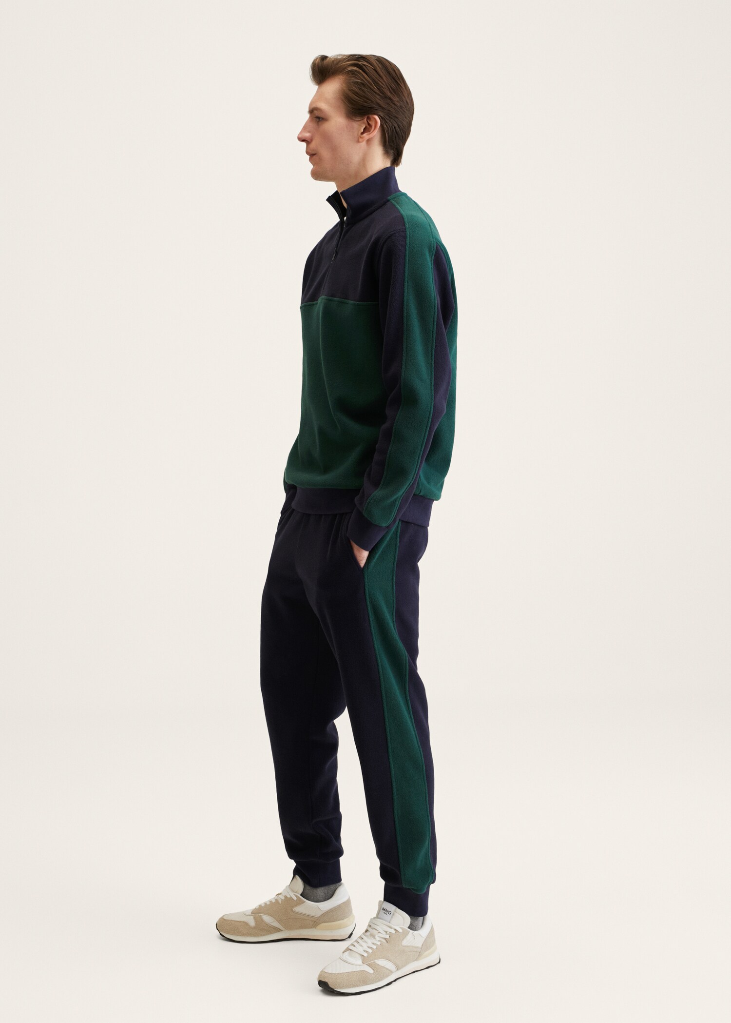 Fleece joggers - Details of the article 1