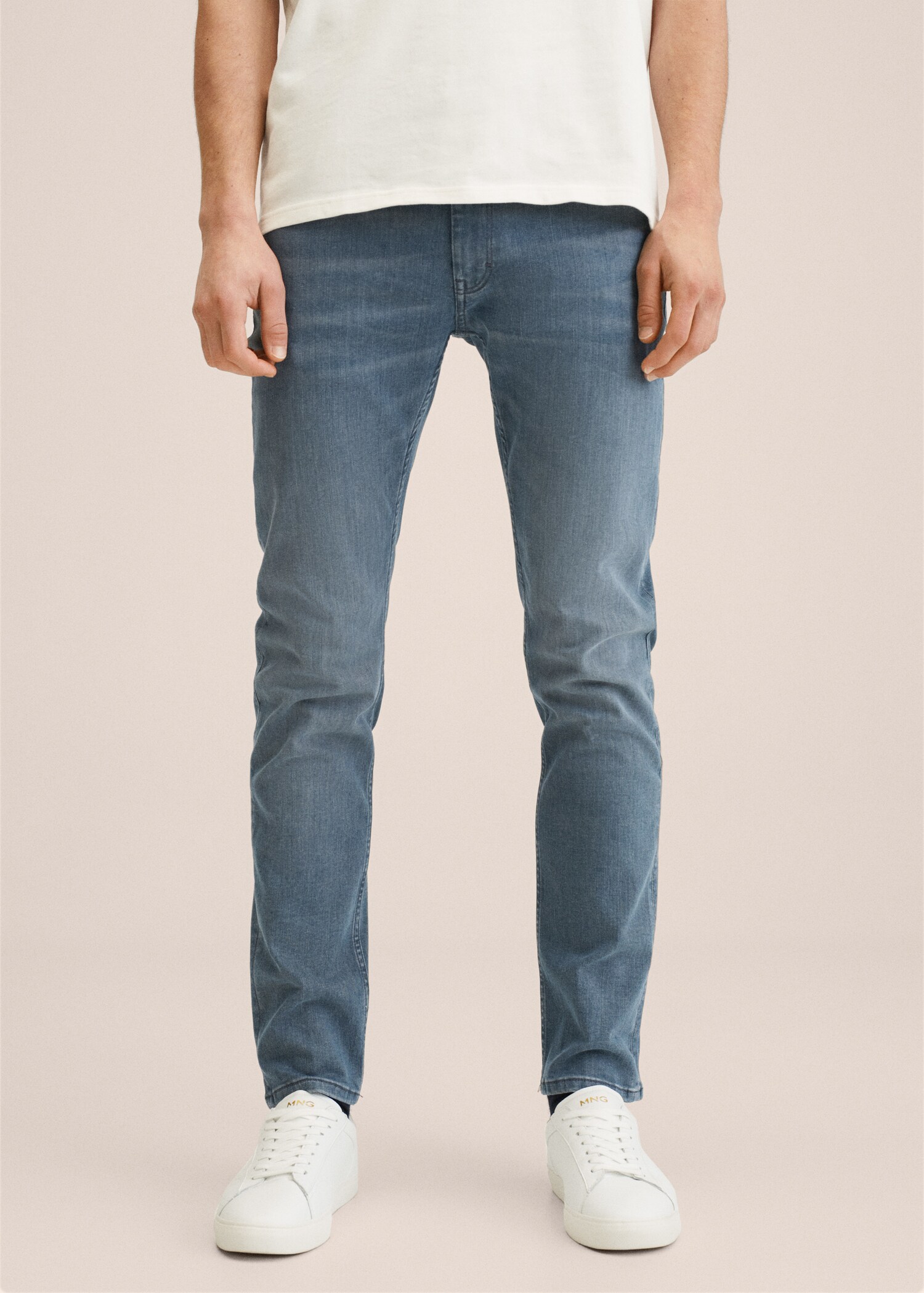 Patrick slim-fit ultra soft-touch jeans - Medium plane
