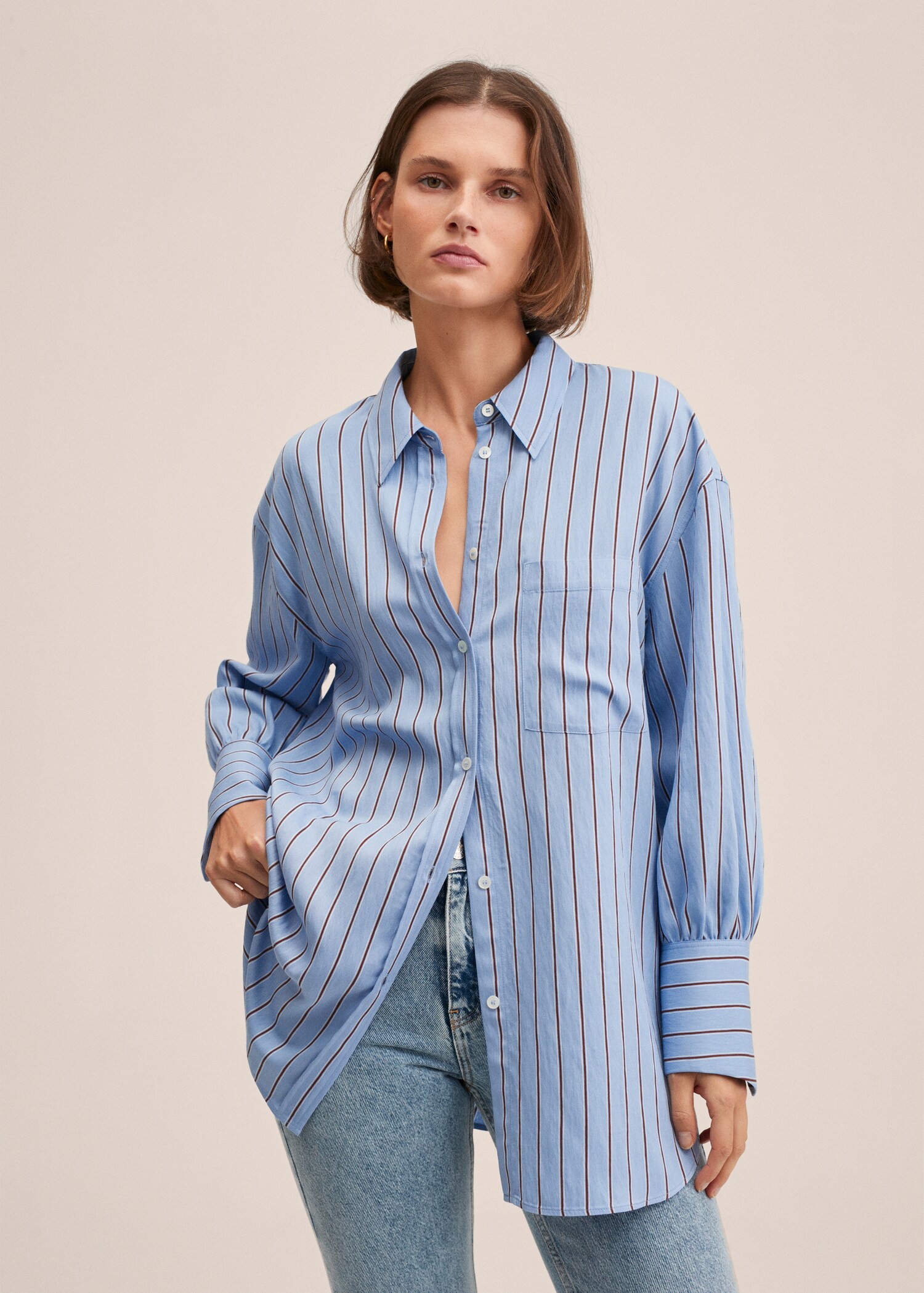 Camisa rayas bolsillo - Plano medio