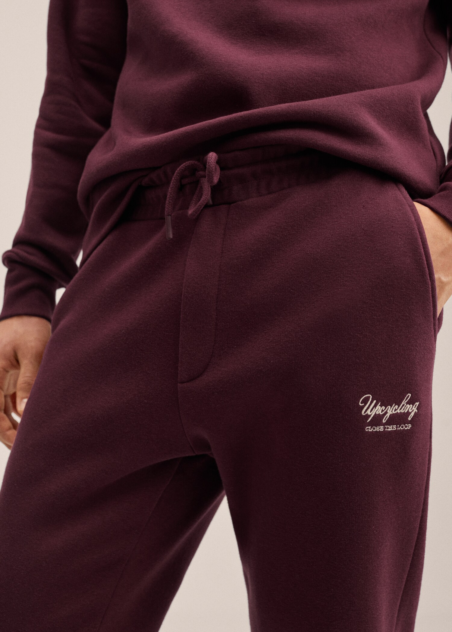 Jogger Pants mit Schriftzug - Detail des Artikels 1