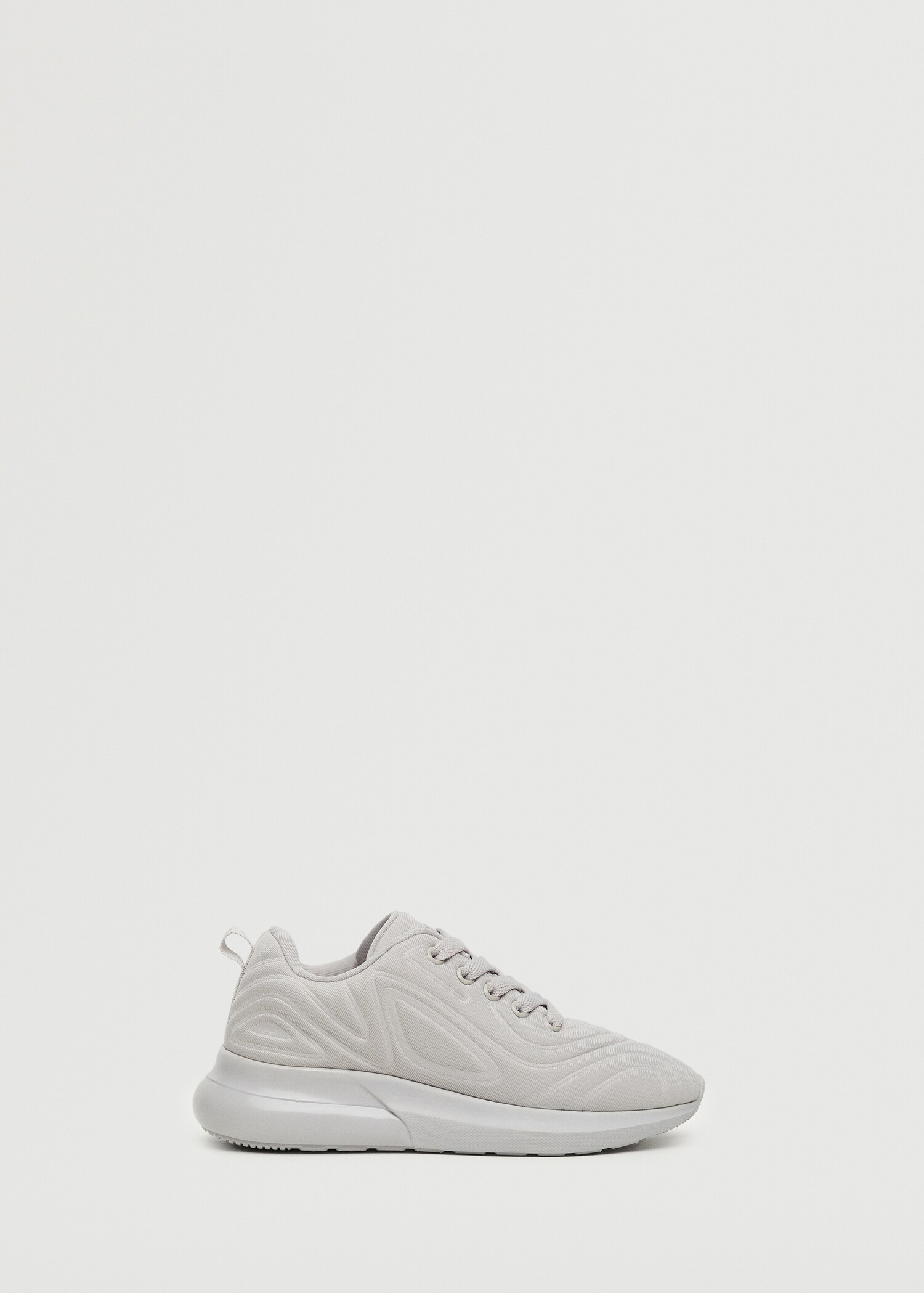 Deportivas textura cordones - Artículo sin modelo