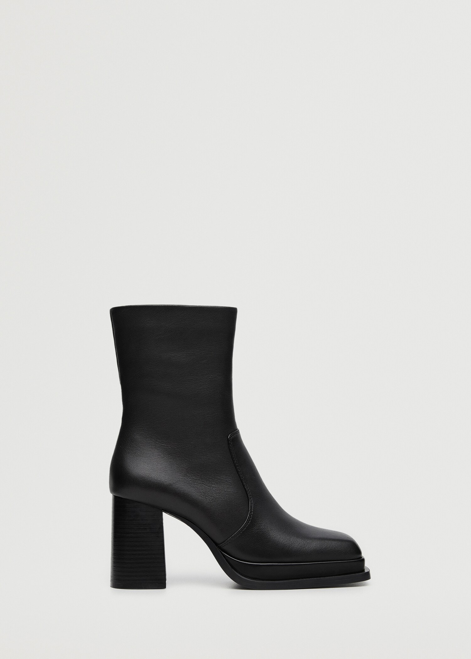 Heel leather ankle boot - Article without model