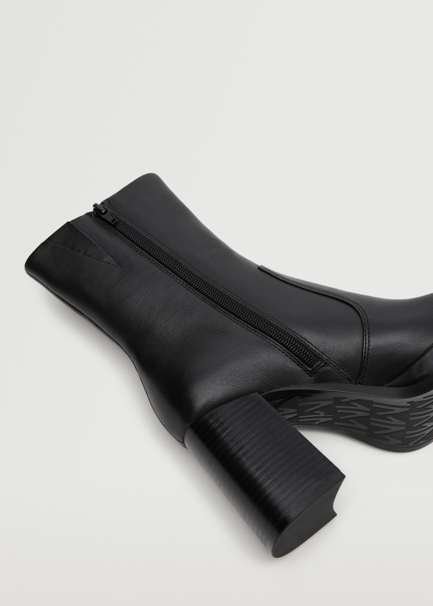Lederstiefelette mit Absatz - Detail des Artikels 3