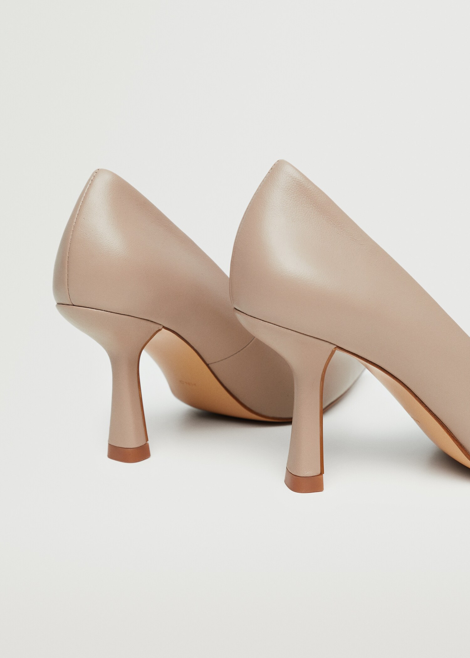 Heel leather shoes - Details of the article 2
