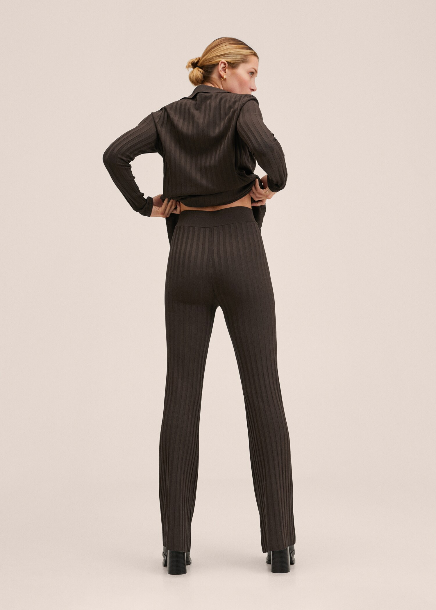 Ribbed flared trousers - Reverse of the article