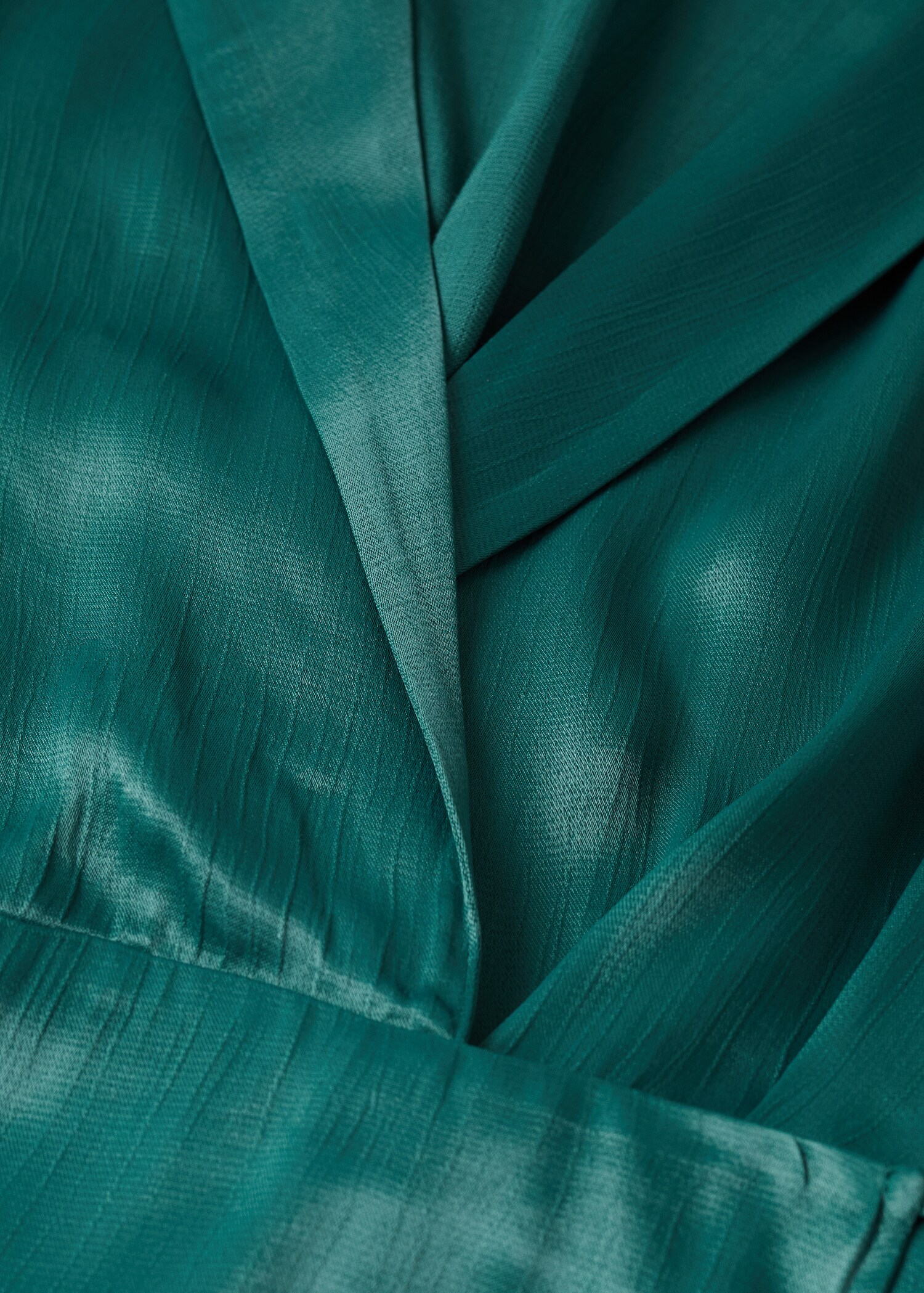 Wrapped satin dress - Details of the article 8