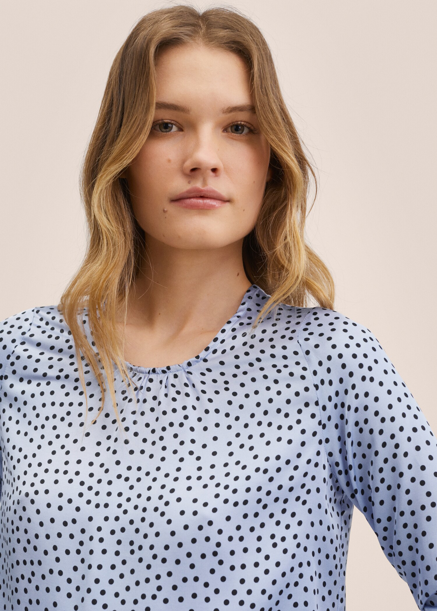 Polka-dot blouse - Details of the article 1
