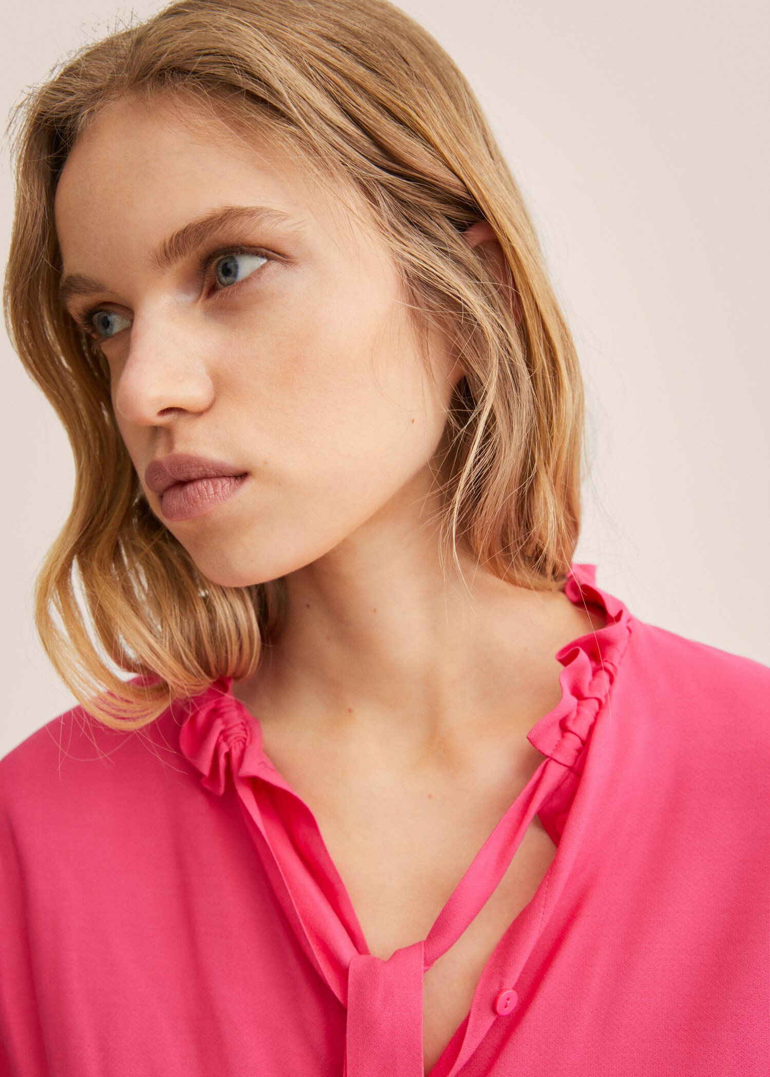 Blusa lazo cuello - Detalle del artículo 1