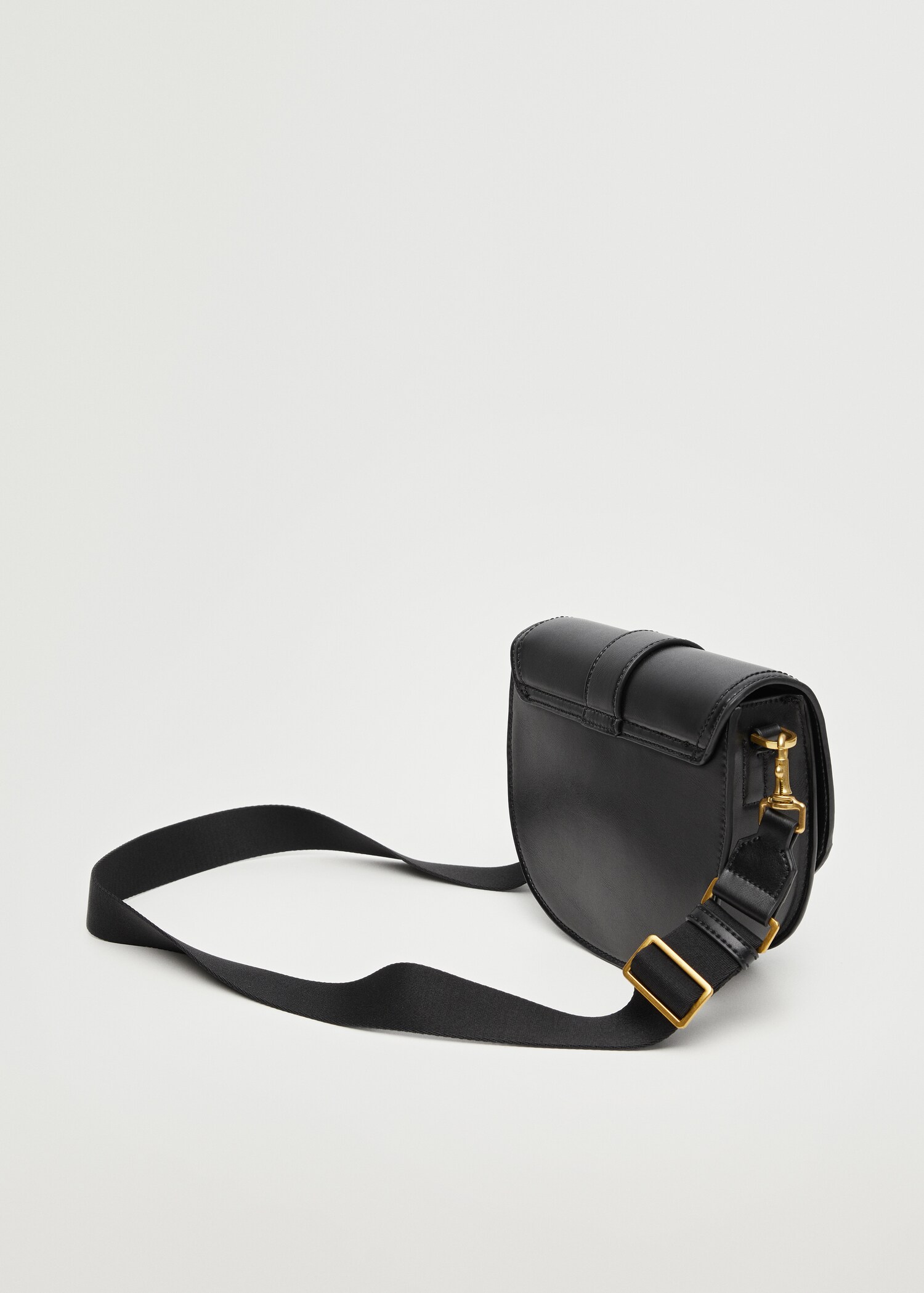 Bolso bandolera solapa - Plano medio