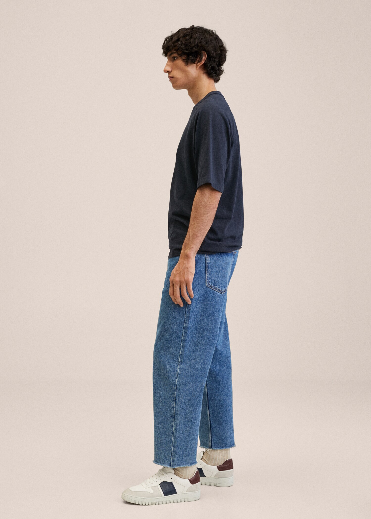 Tapered loose-fit cropped jeans  - Details of the article 2