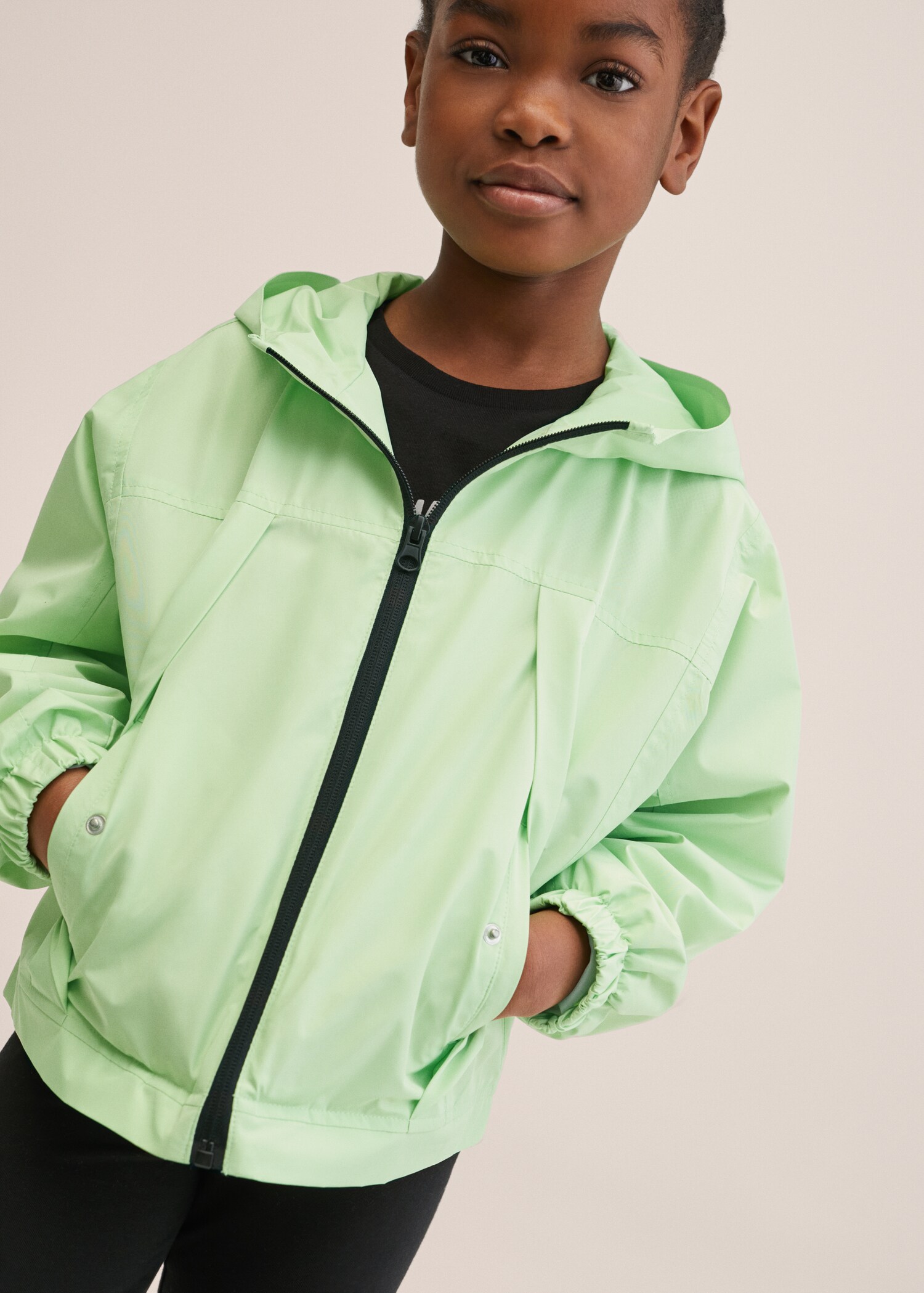 Hooded windbreaker jacket - Details of the article 3