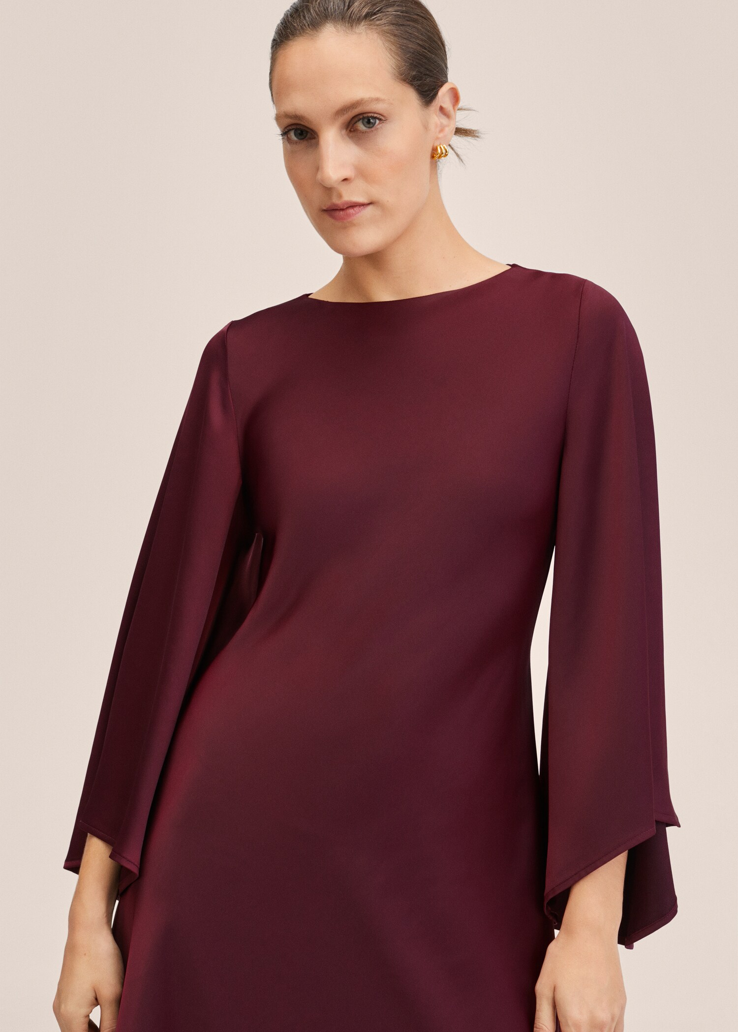 Vestido fluido satinado - Plano medio