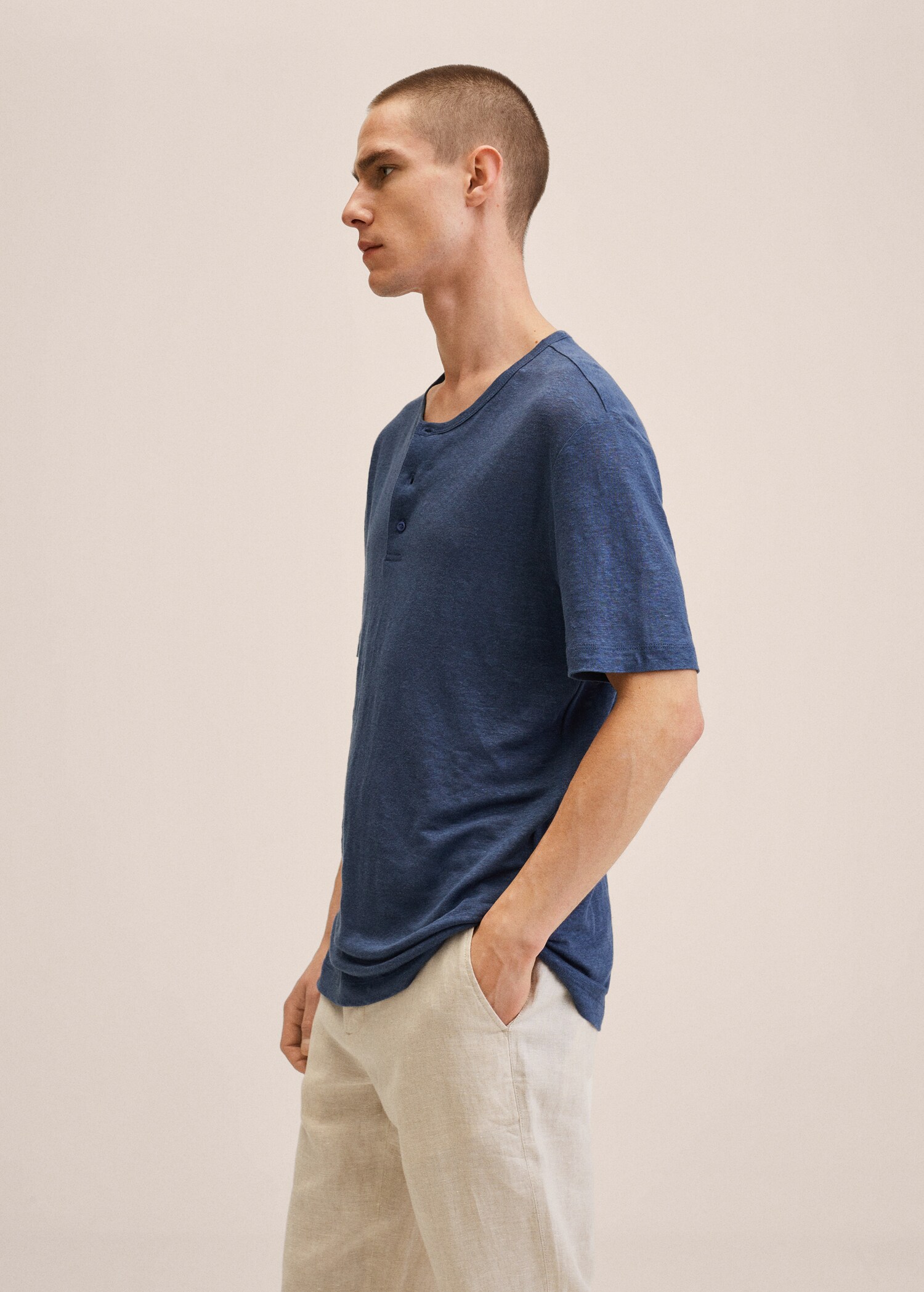 Henley linen-blend T-shirt - Details of the article 2
