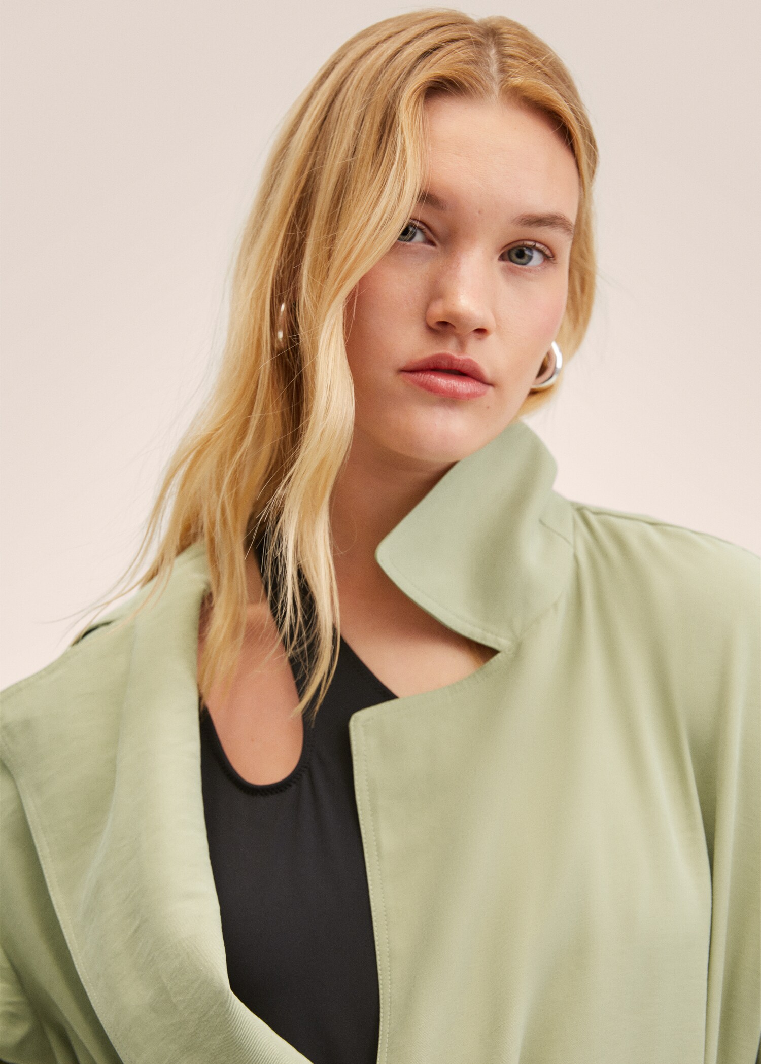 Gabardina oversize fluida - Detalle del artículo 4