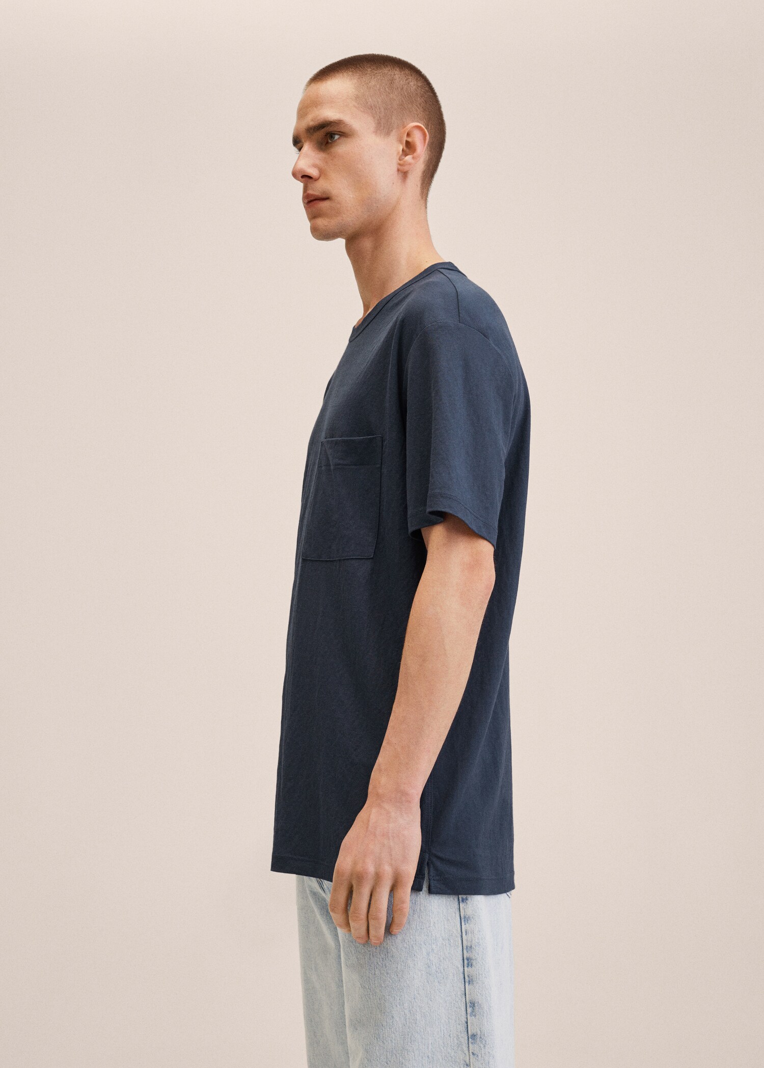 Flowy pocket t-shirt - Details of the article 2