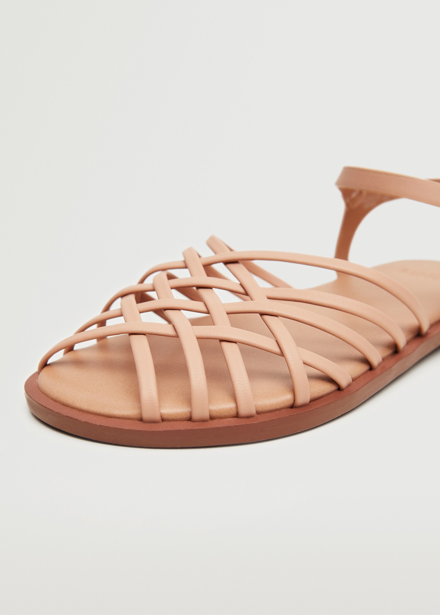 Criss-cross straps sandals - Details of the article 3