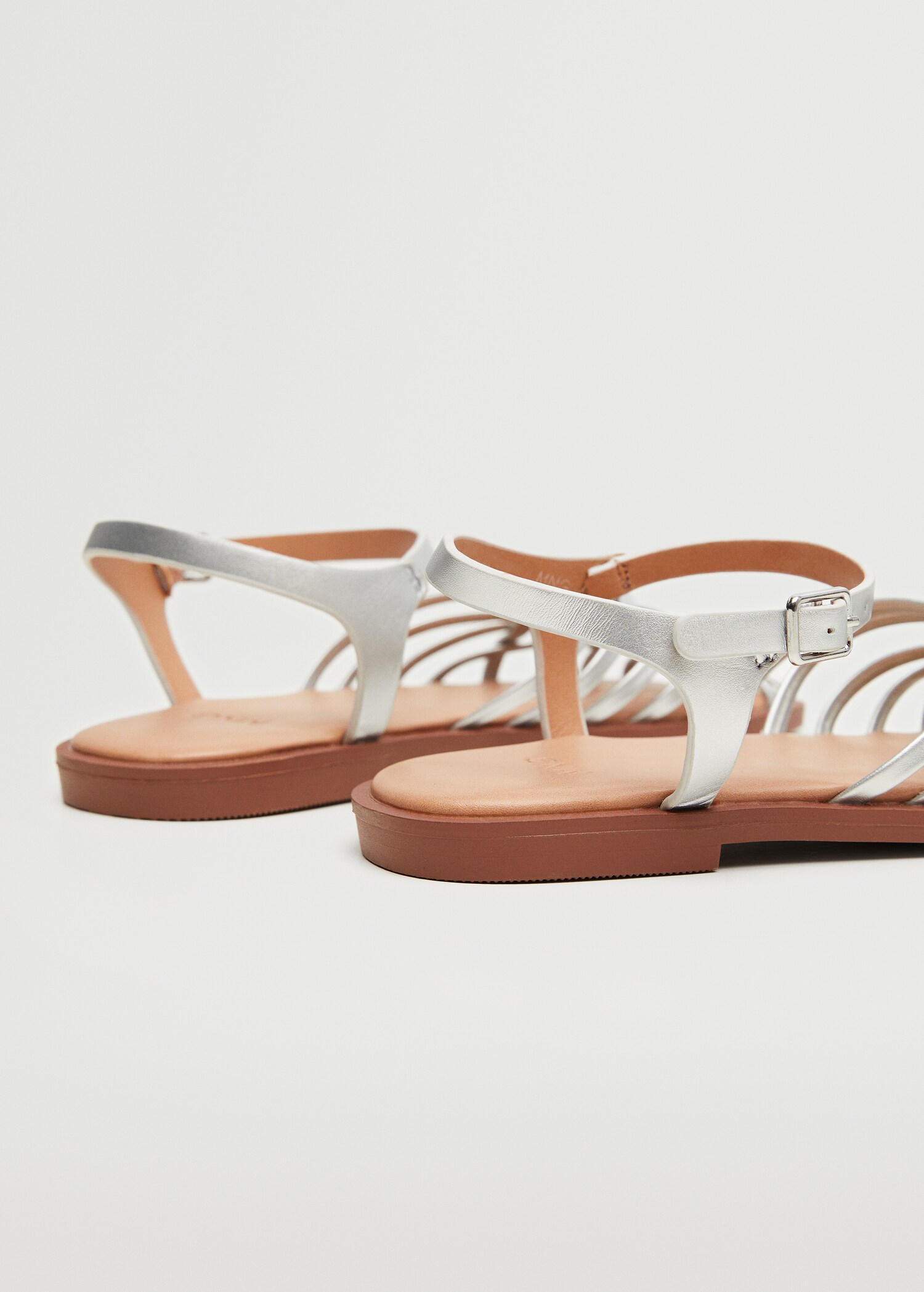 Criss-cross straps sandals - Details of the article 2