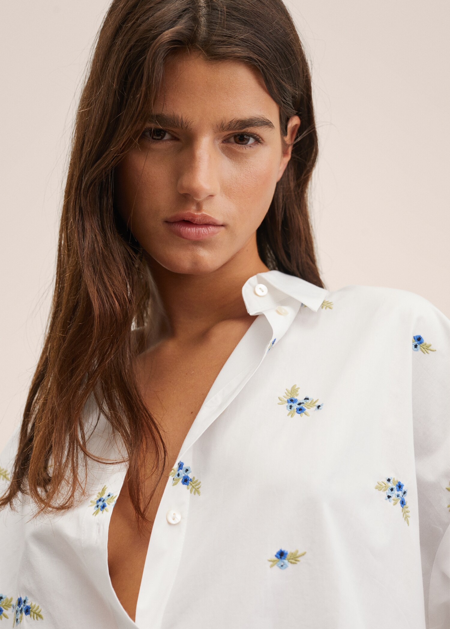 Oversized embroidered shirt - Details of the article 2