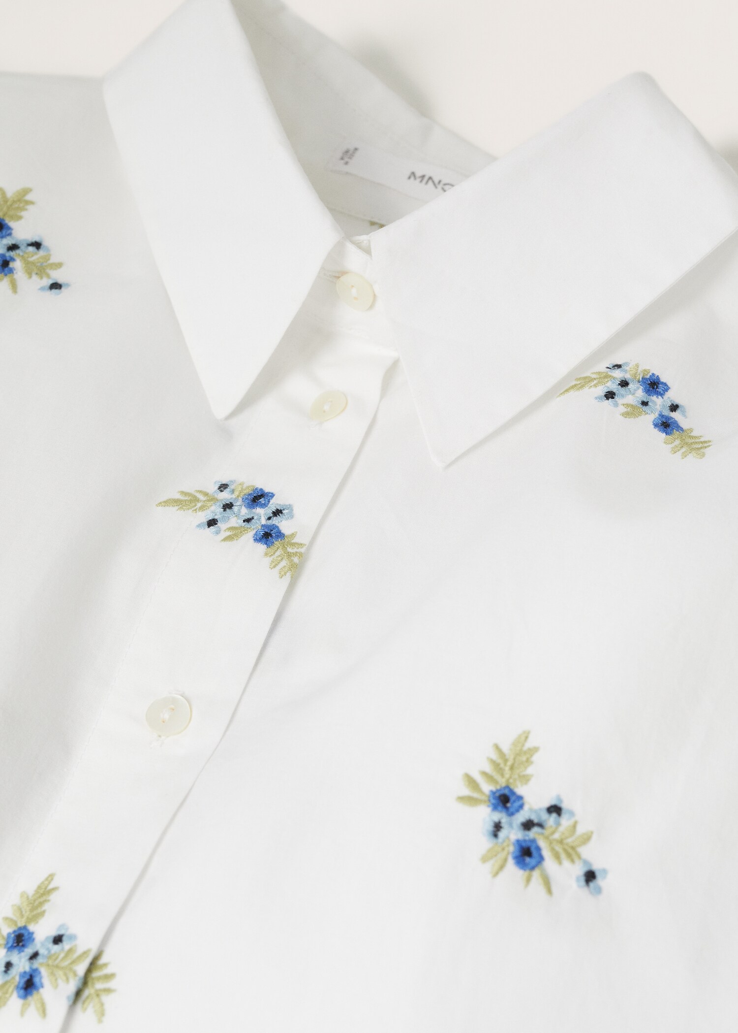 Oversized embroidered shirt - Details of the article 8