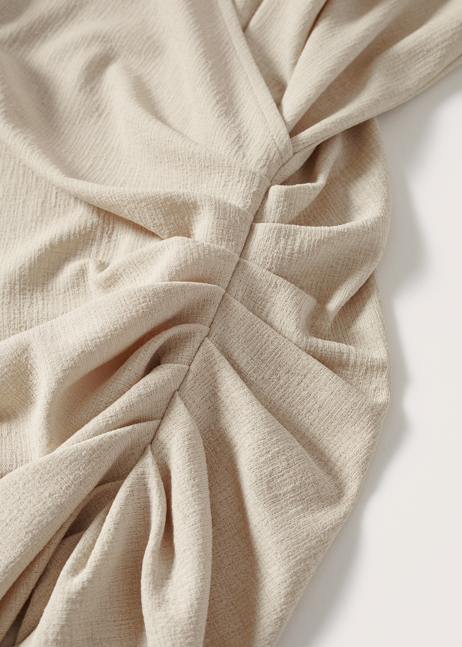 Ruffled wrap dress - Details of the article 8