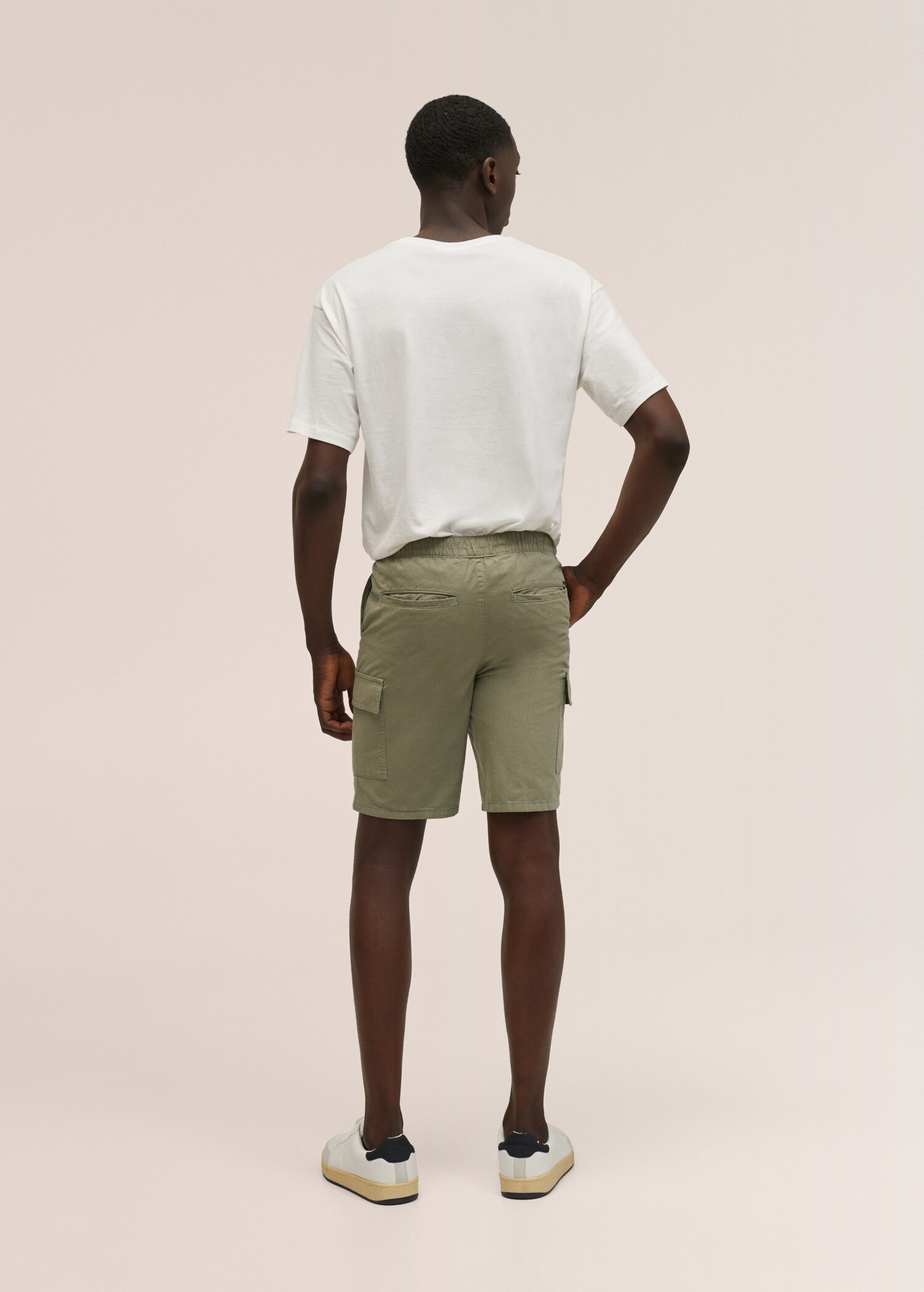 Cargo Bermuda shorts - Reverse of the article