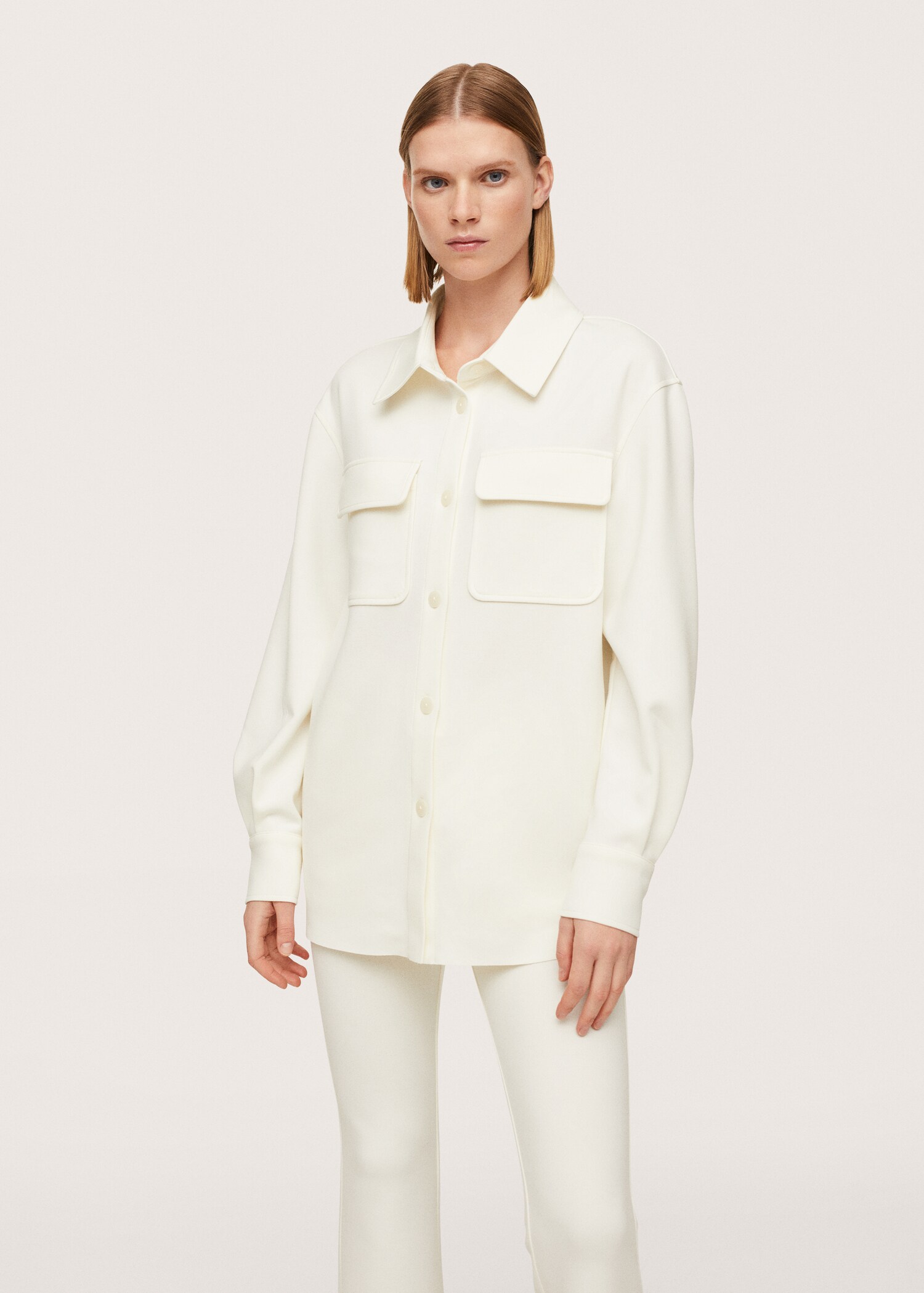 Oversized Overshirt mit Taschen - Mittlere Ansicht
